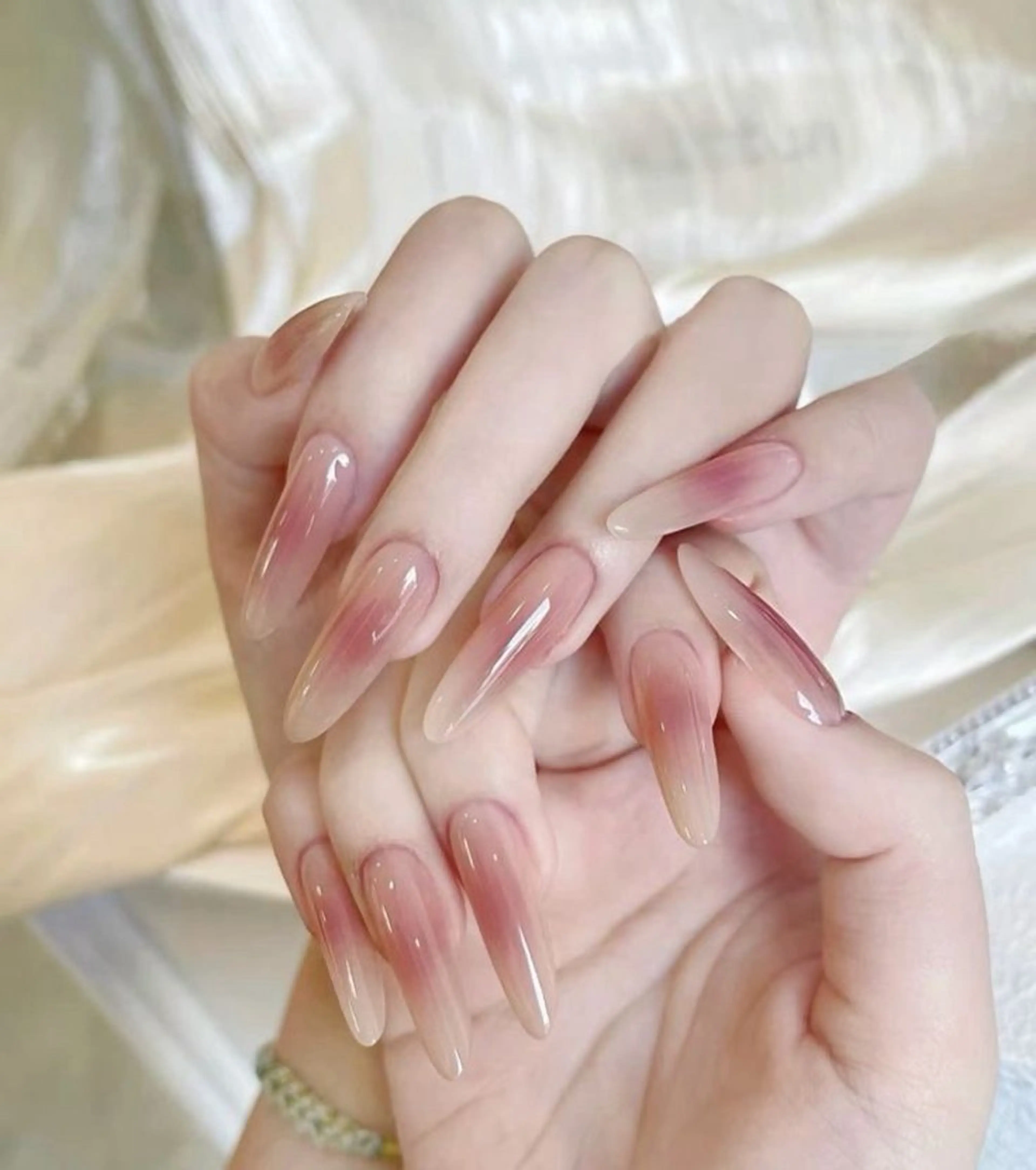 ネイル 長さ出し フレンチネイル グラデーション 卒業式 マグネットネイル ハンドネイル MIHANA NAILのネイルデザイン