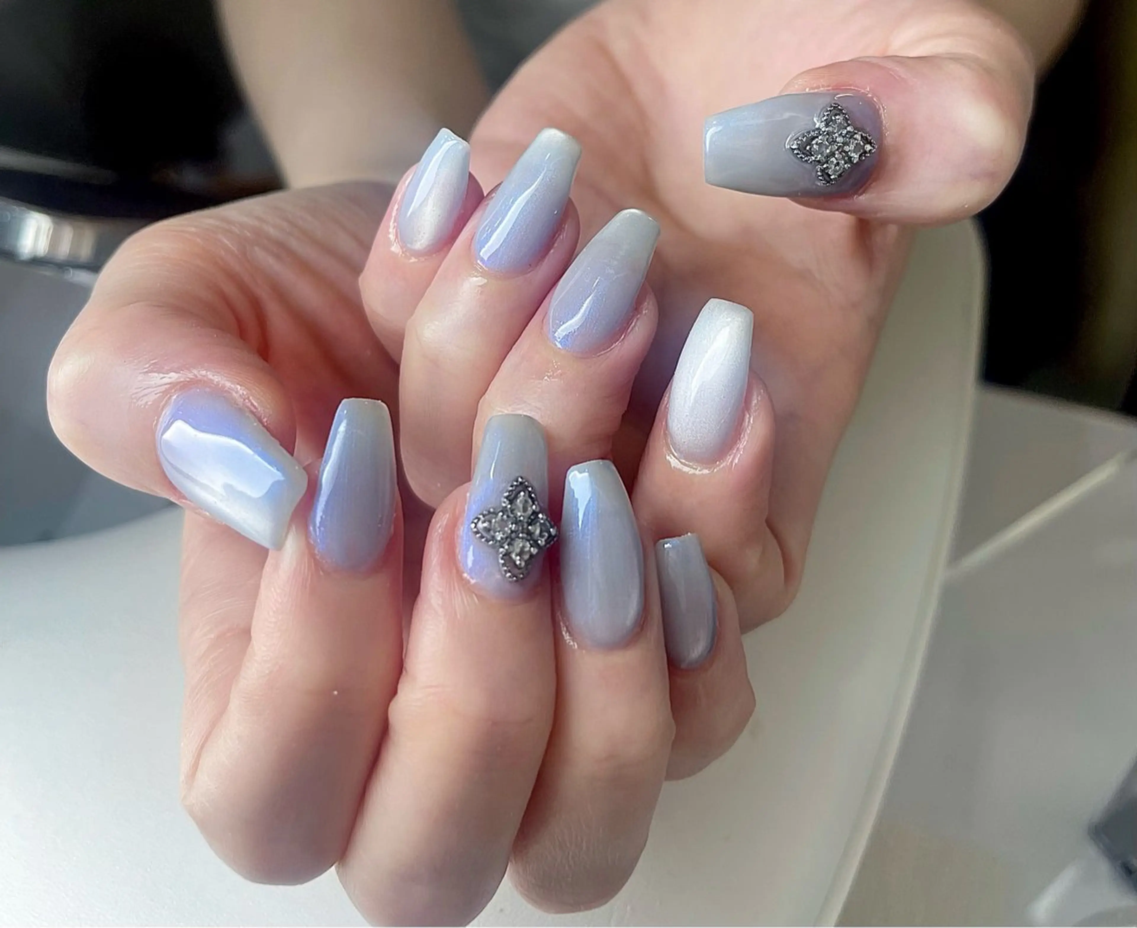 ネイル フットネイル フレンチネイル グラデーション キラキラネイル マグネットネイル Lina nail Lina nailのネイルデザイン