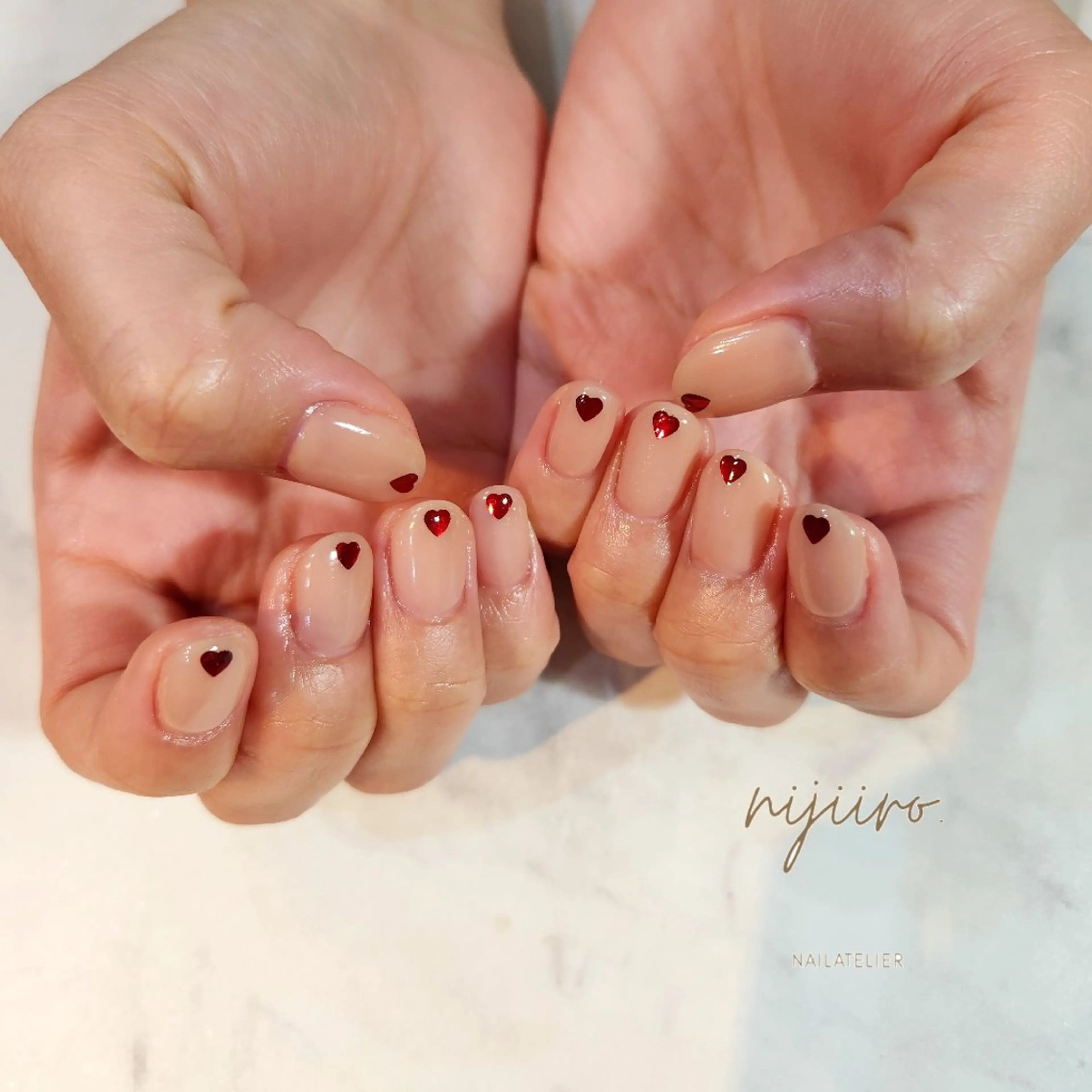 ネイル ハンドネイル nailatelier nijiiro.所属・nijiiro🌈 サトウのネイルデザイン
