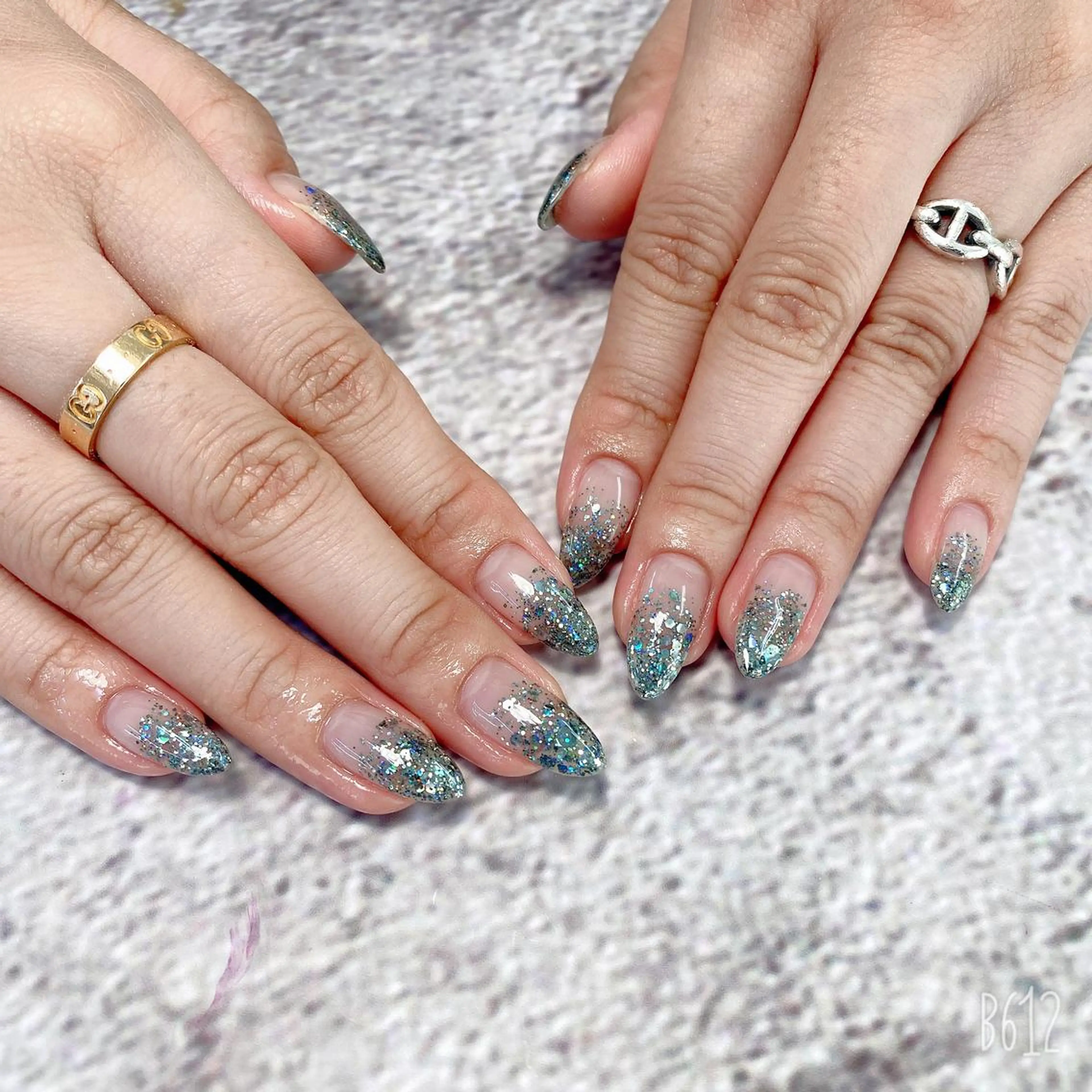 ネイル ラメ(グリッター) ラメグラデーション スカルプネイル Y nailのネイルデザイン