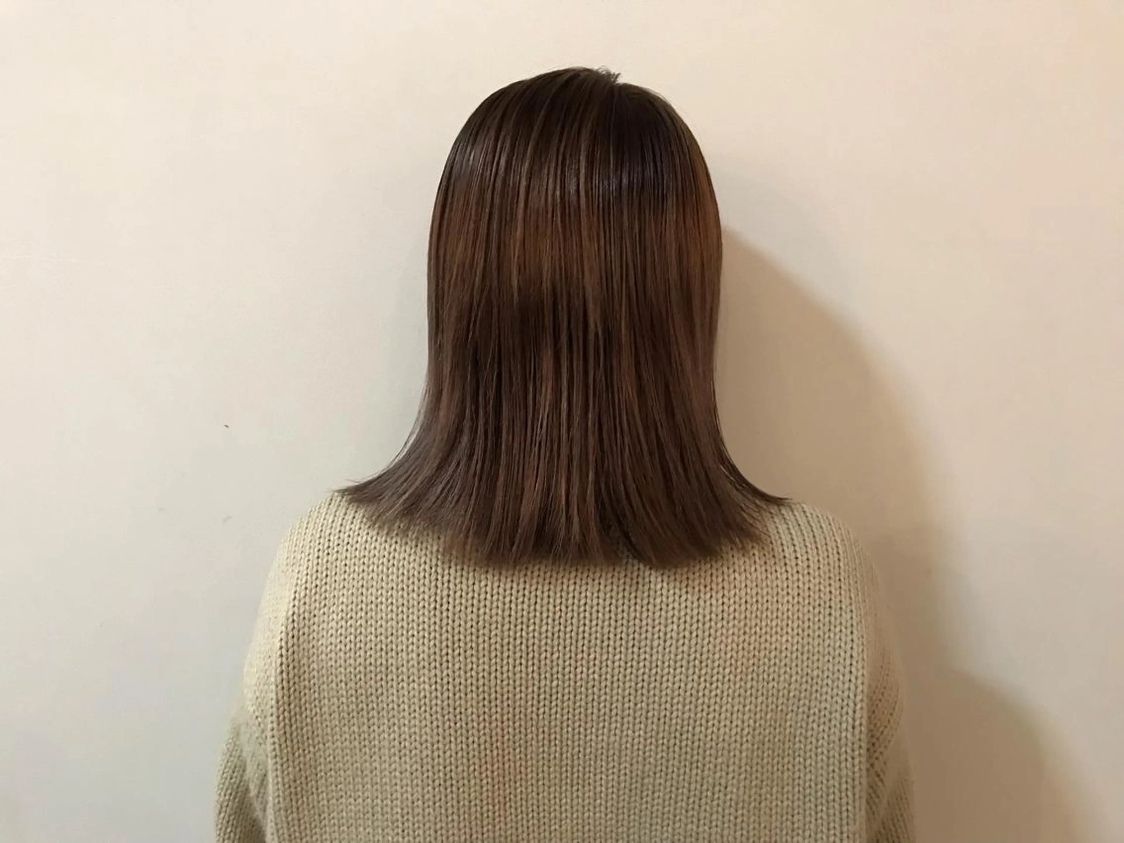 ミディアム 縮毛矯正 トリートメント 井本 早紀のヘアスタイル