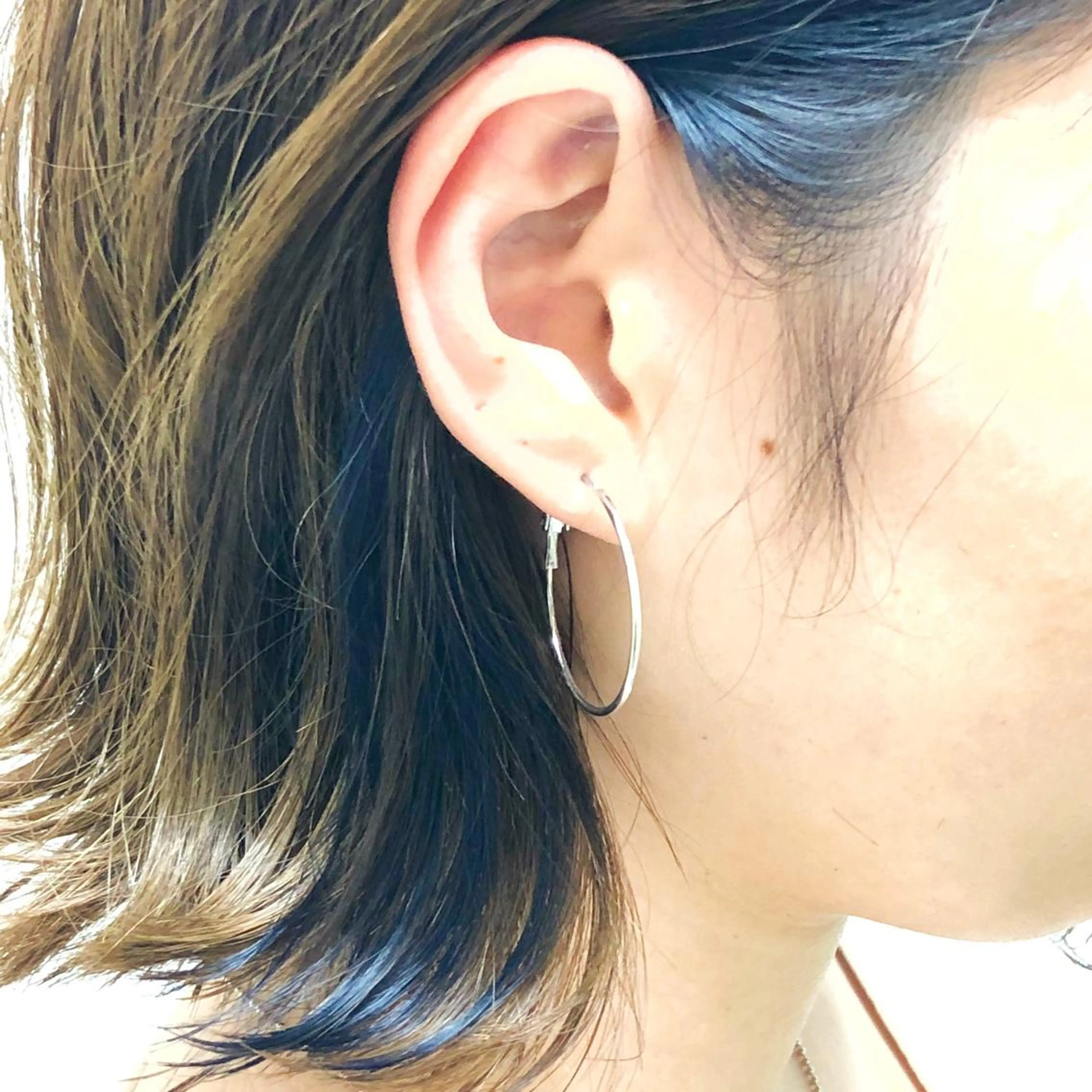 ショート カラー ブリーチ ブルーカラー グレージュ ブリーチなしカラー OAK溝の口 𖠋SHINYAのヘアスタイル