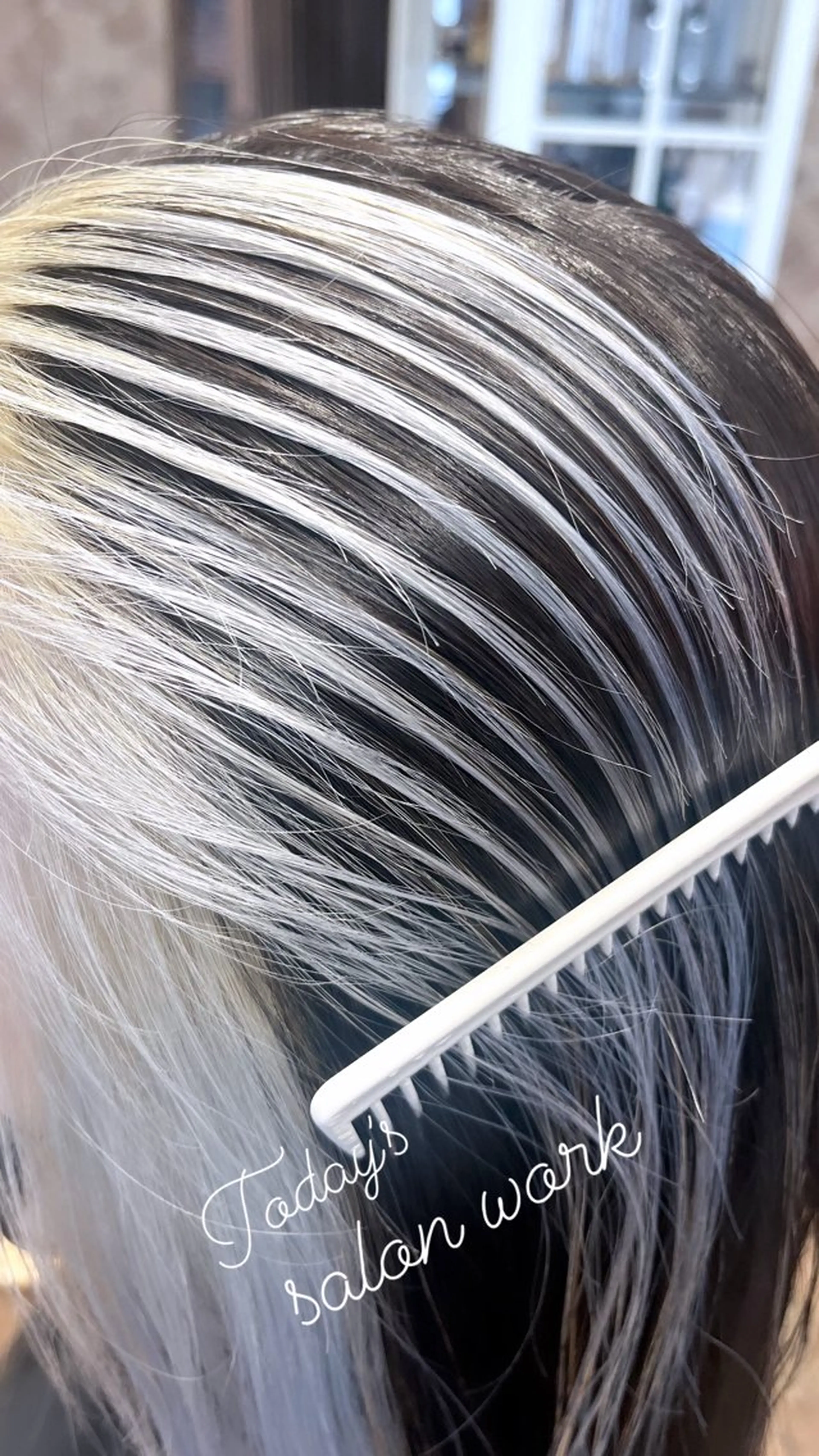 カラー アッシュ ミストバング 黒髪 ブリーチ ダブルカラー カット ヘアカラー 遠山 祐樹のヘアスタイル