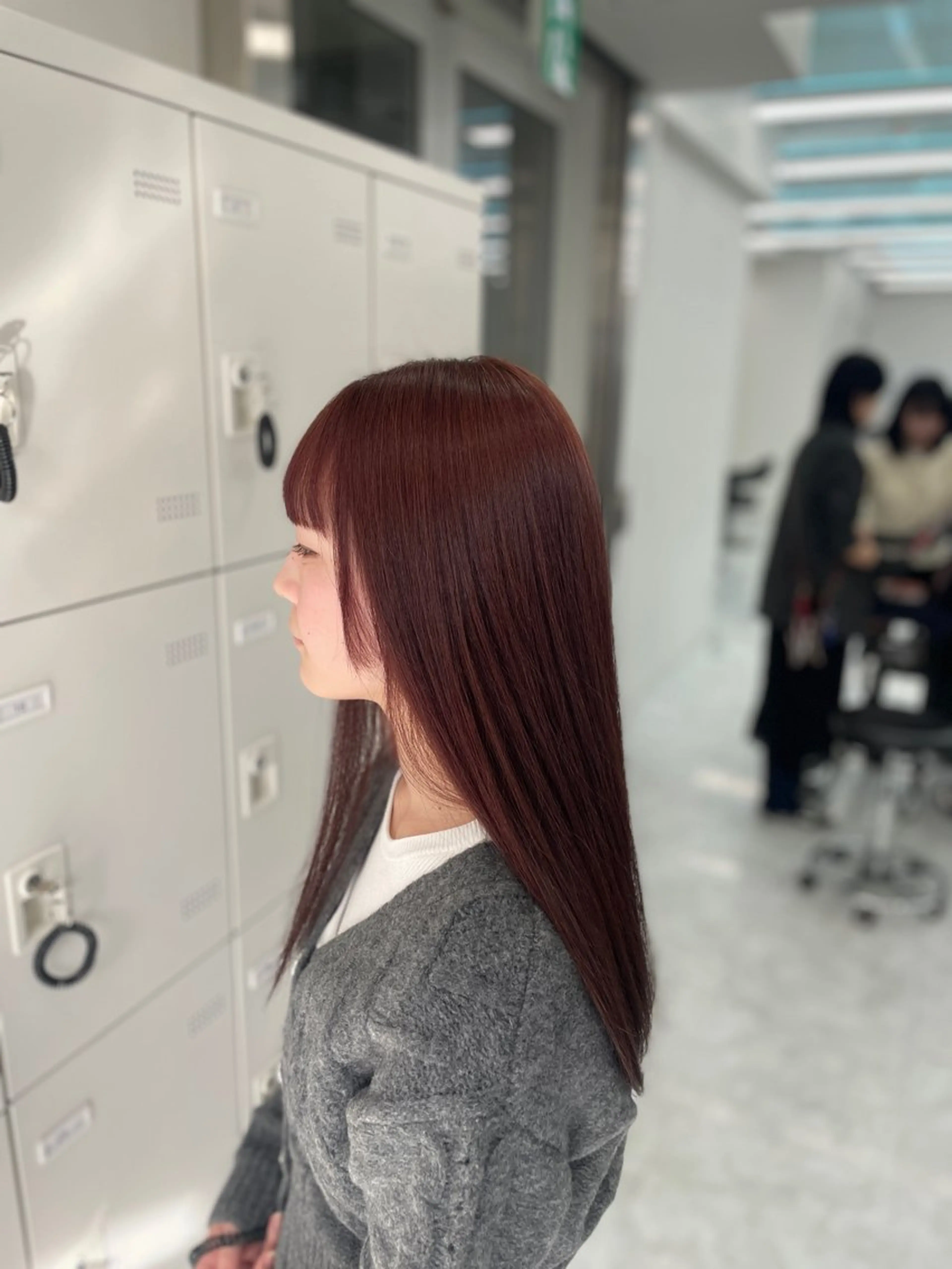 ロング ヘアカラー 大人上品🤍明るめ ベージュ🤍REOのヘアスタイル