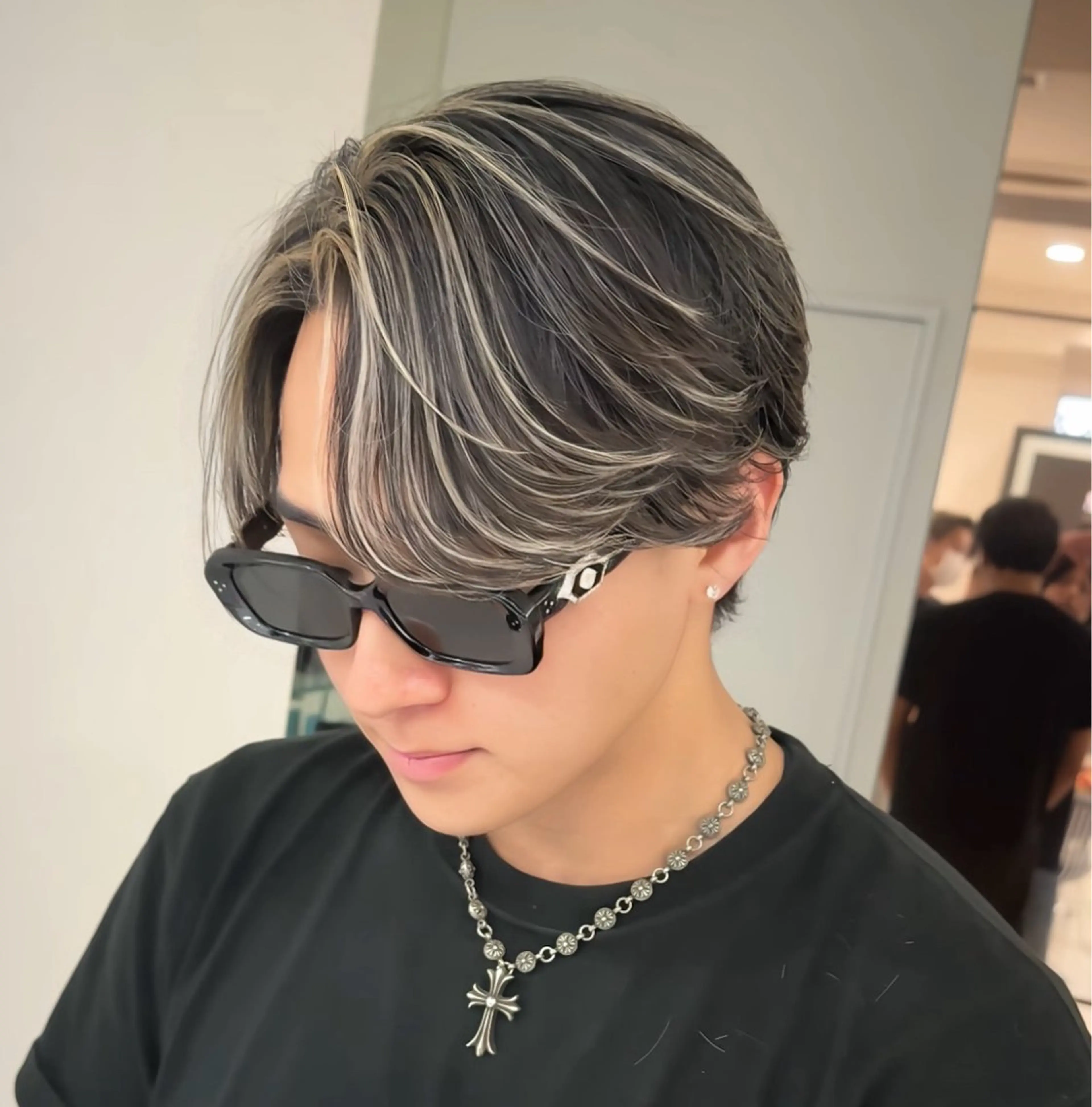 メンズ メンズハイライト メンズメッシュ カット ヘアカラー 白髪ぼかしメッシュ/ 大人メッシュ/ゆうとのヘアスタイル