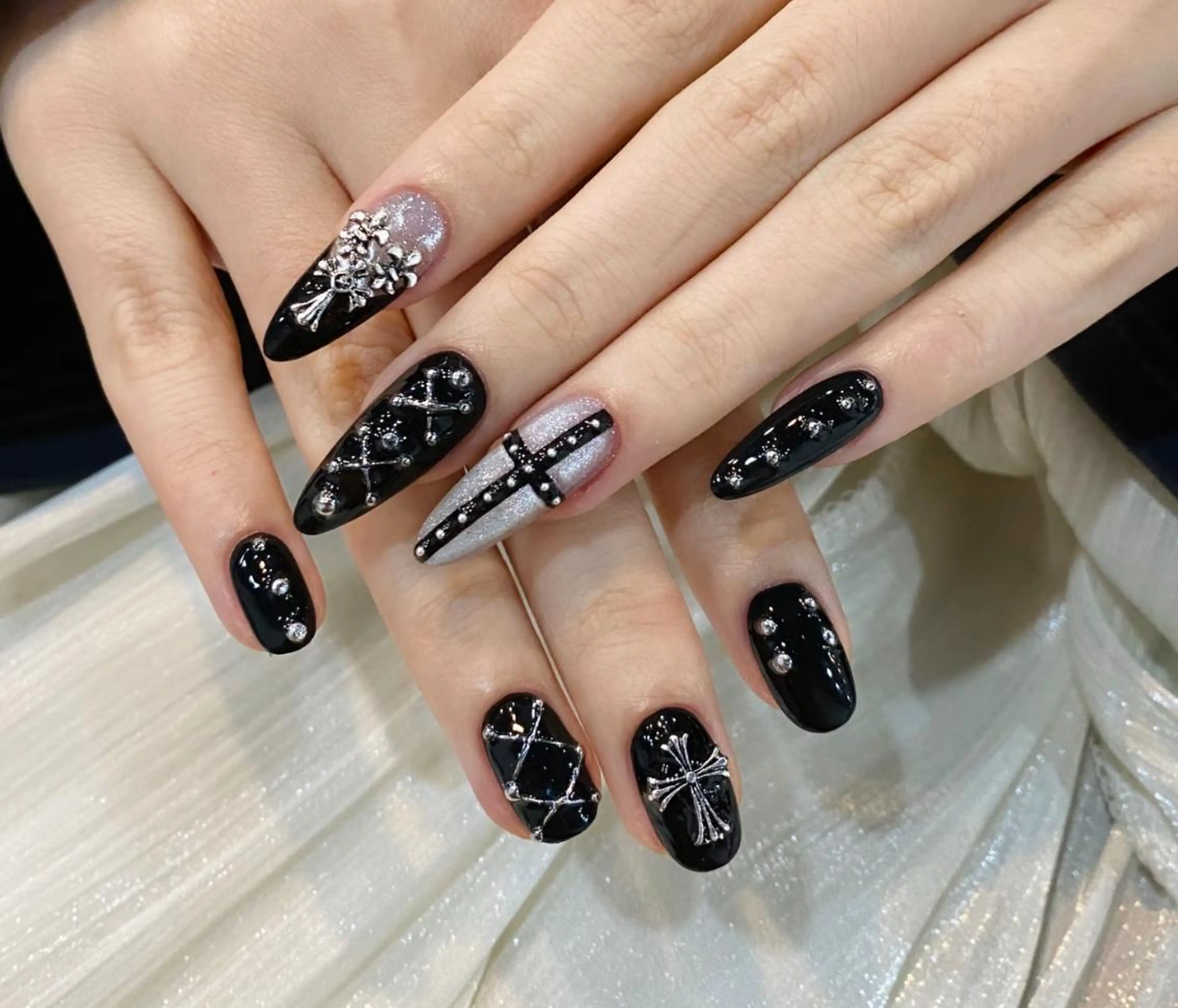 マツエク・マツパ ハンドネイル Pure&Rich Nailのネイルデザイン