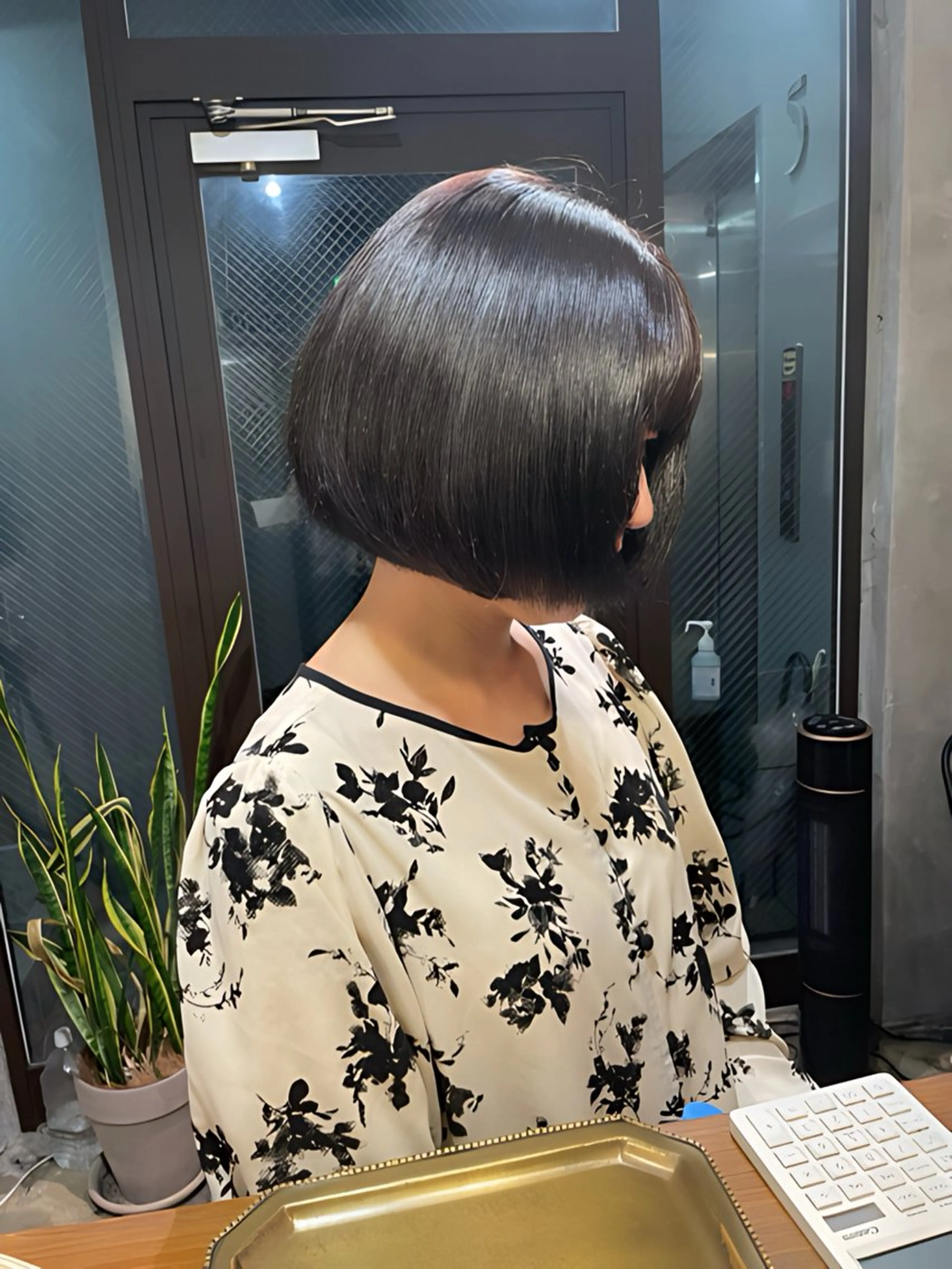 ショート カラー バイオレットカラー saya 🧸 カット/縮毛矯正のヘアスタイル