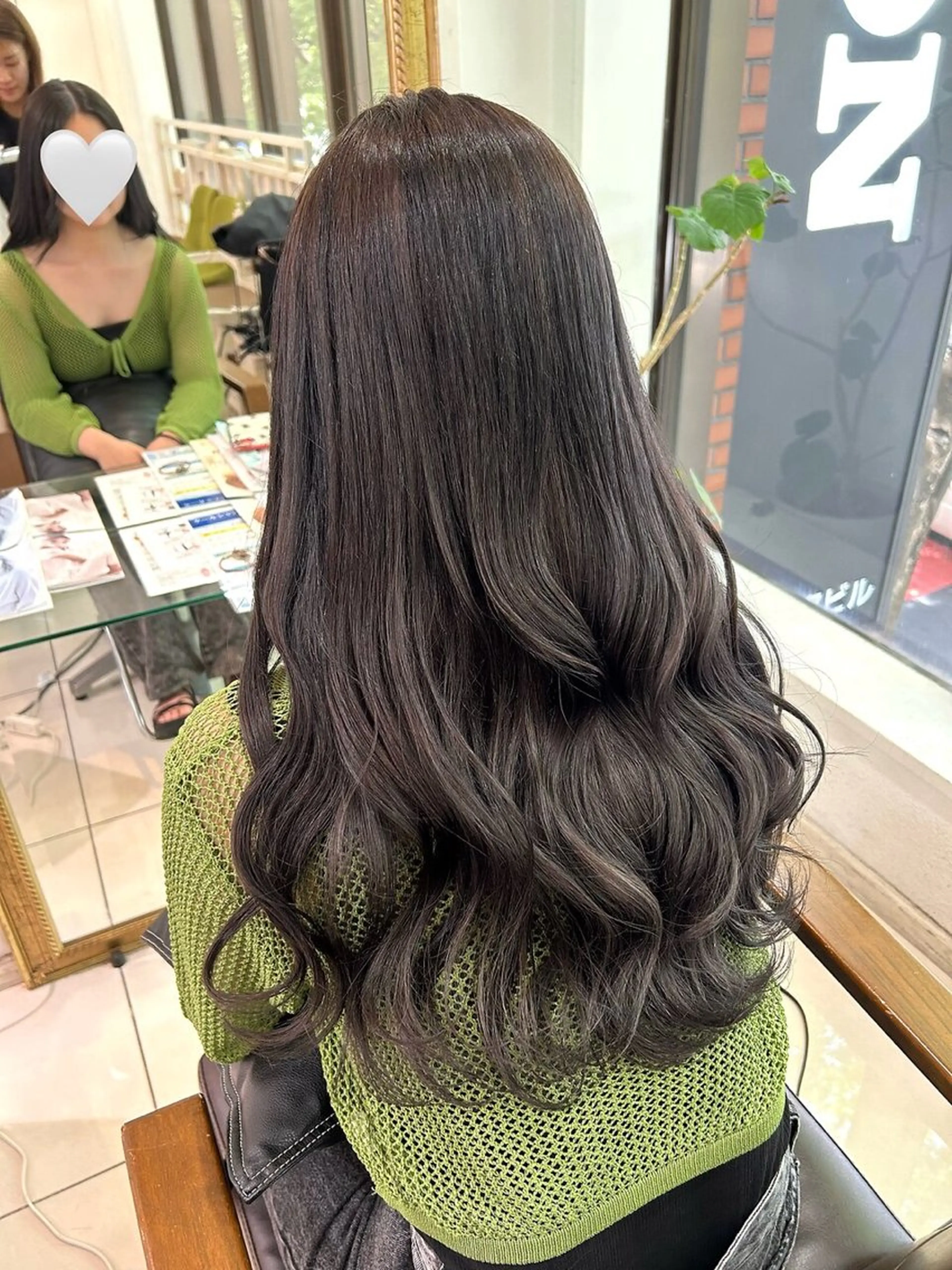 ミディアム カラー ヘアカラー 下茂 優衣のその他イメージ