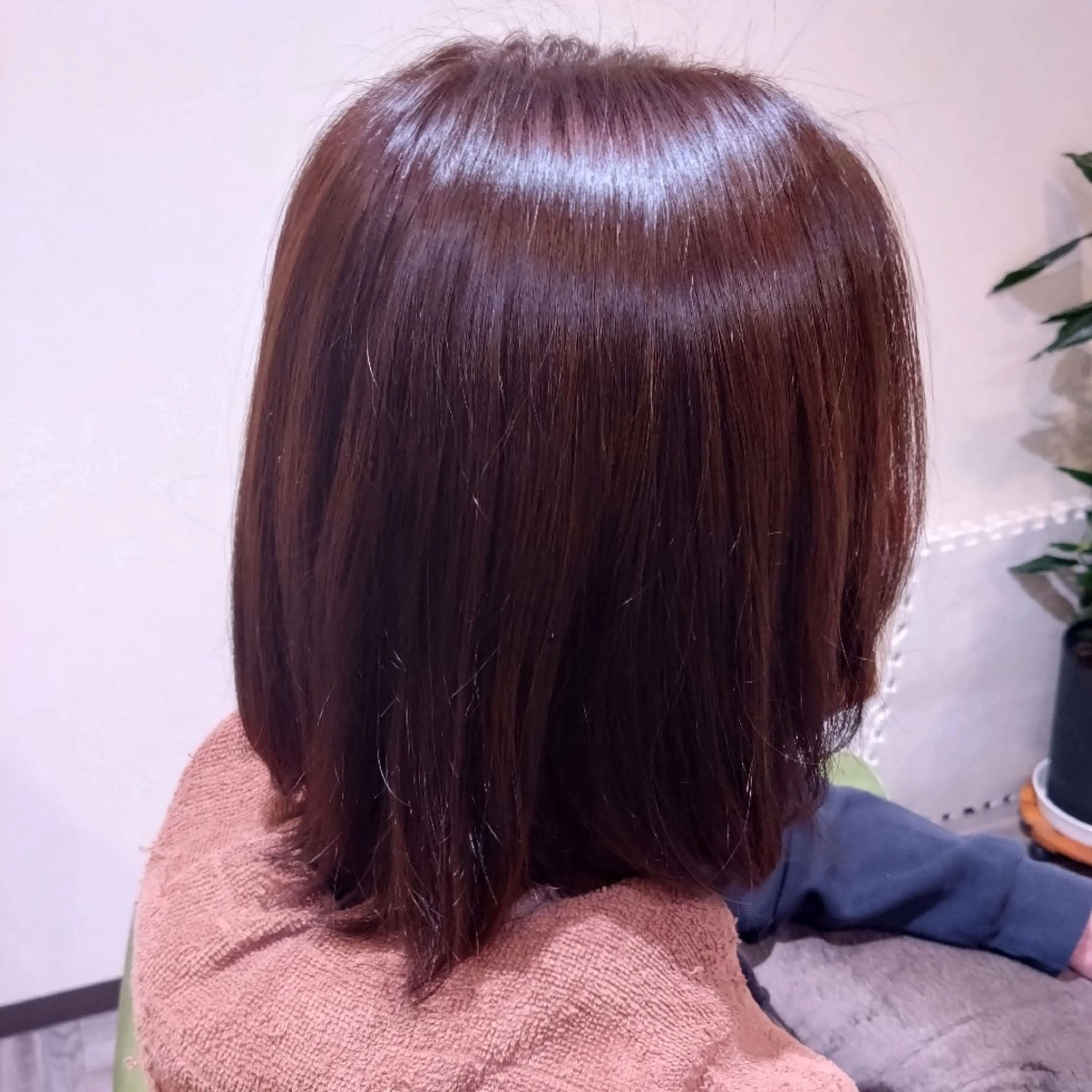 ミディアム カラー ベージュカラー ブラウンカラー RI YUのヘアスタイル