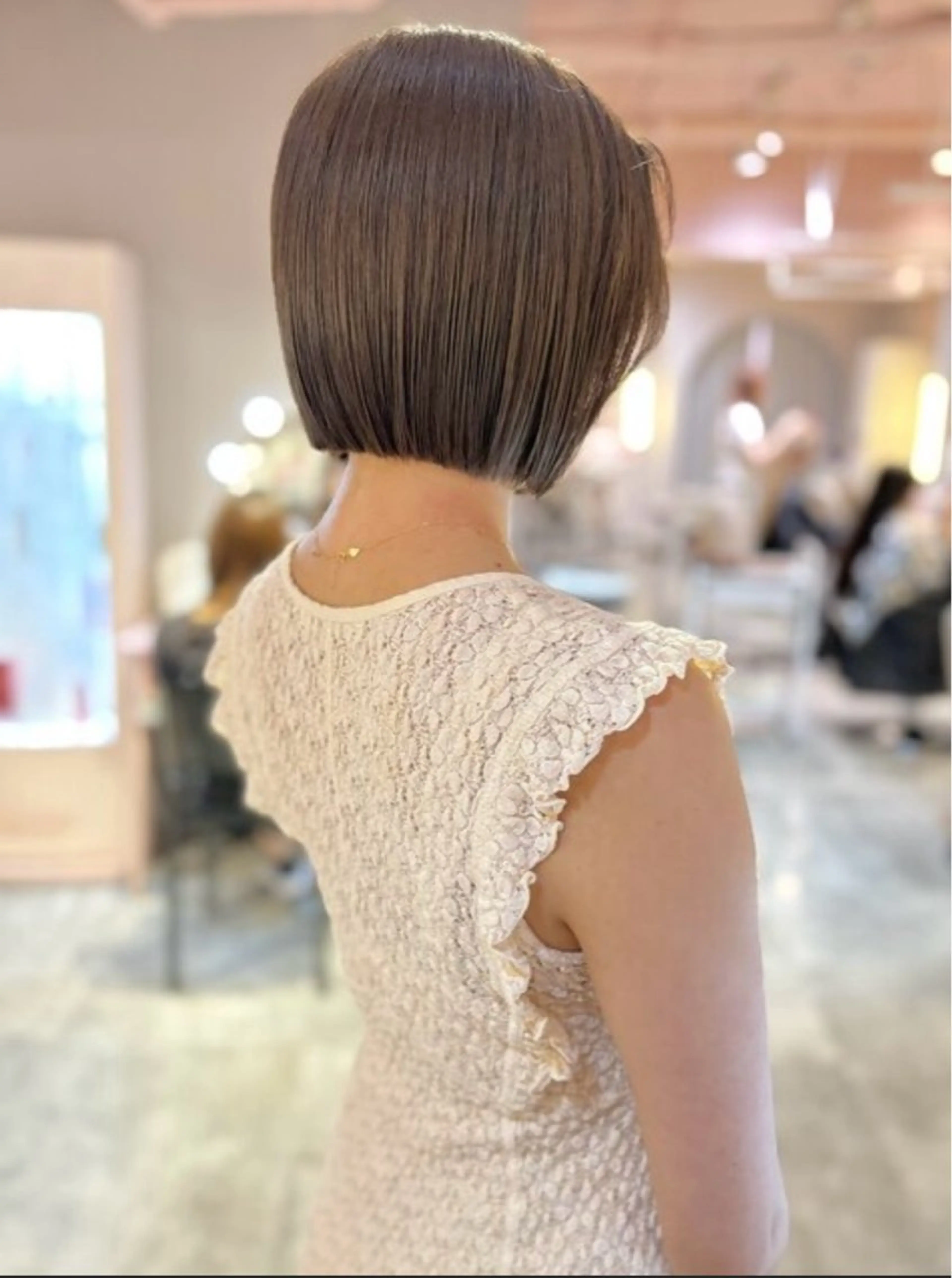 ショート ボブ 🩰無料カットモ デル／レイヤー／ボブのヘアスタイル