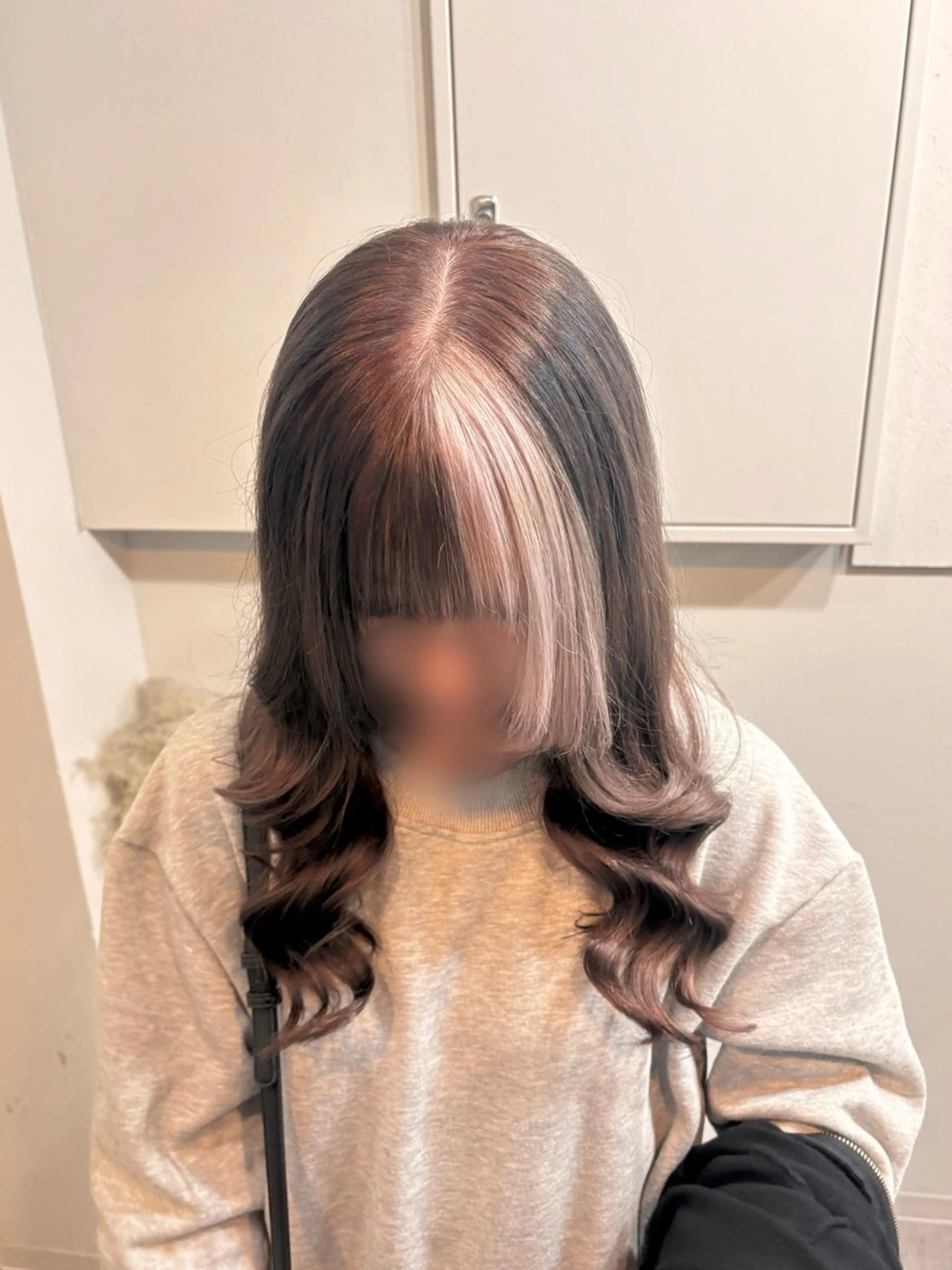 セミロング カラー ヘアカラー ミルクティーベージュ /ピンク/大阪/堀江のヘアスタイル