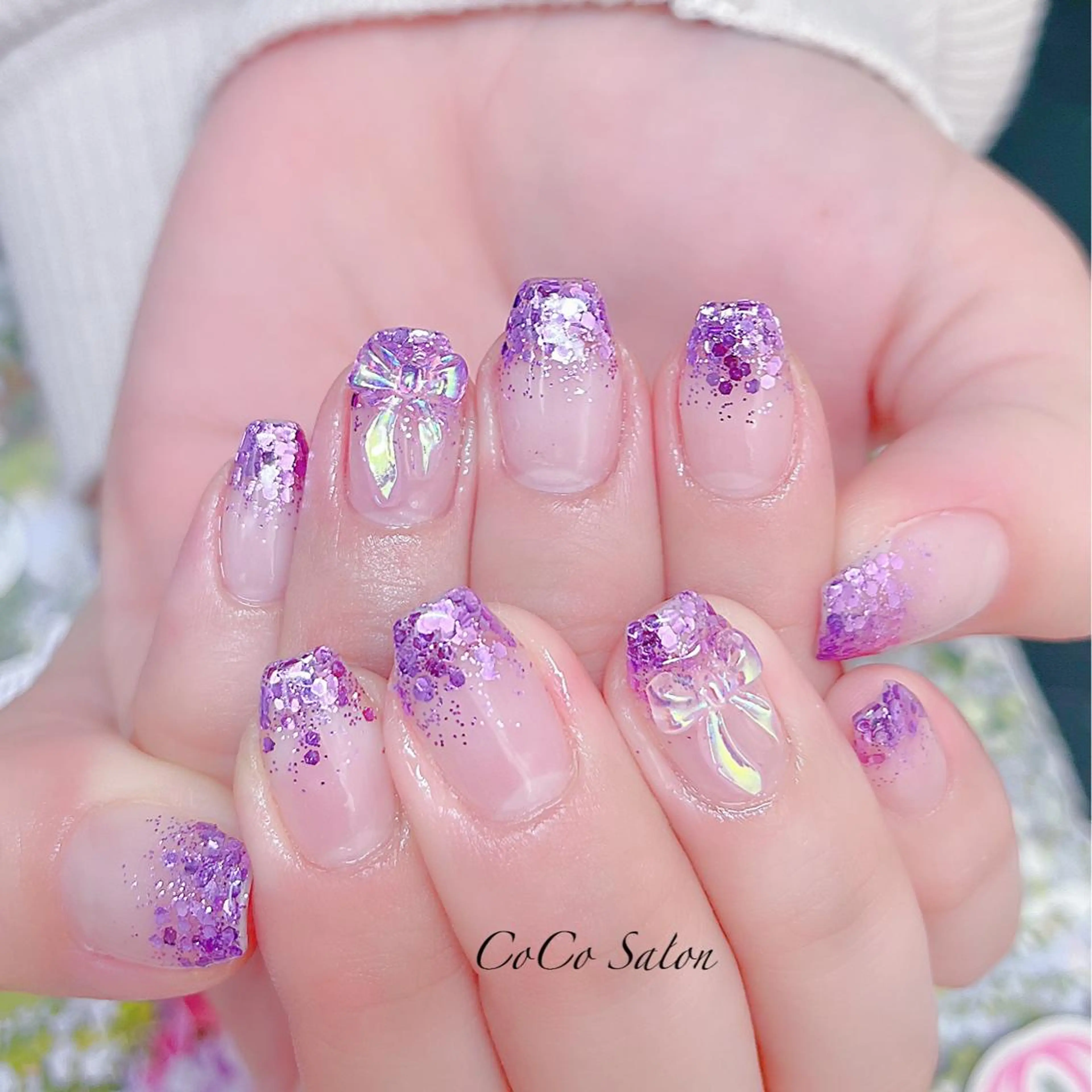 ネイル 長さ出し ジェルネイル グラデーション ホログラムネイル キラキラネイル ハンドネイル CoCoSalon ネイル/まつ毛予約のネイルデザイン