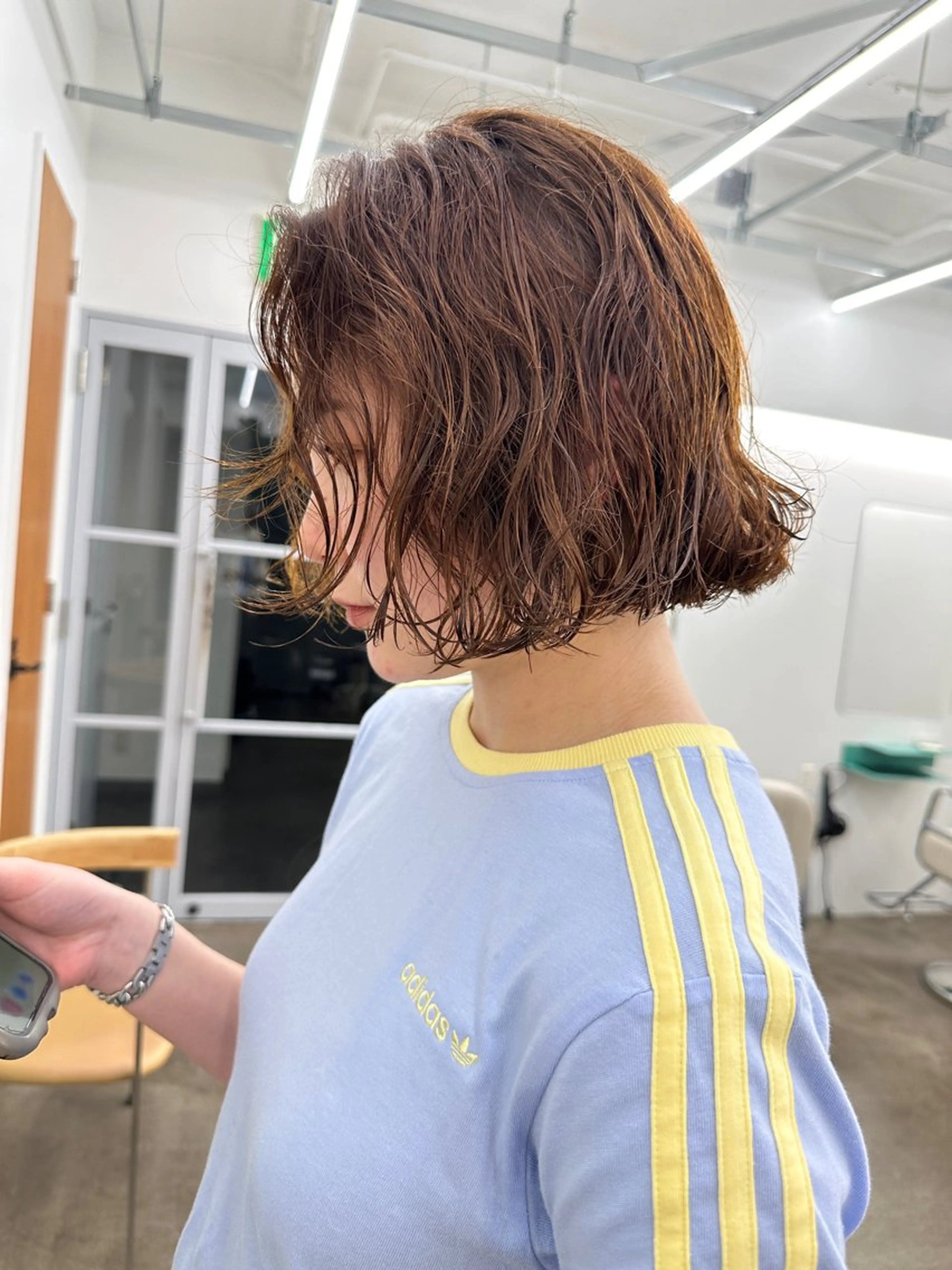 ショート カラー パーマ カット ヘアカラー パーマ ボブ/レイヤー/ケア パーマ/透明感カラーのヘアスタイル