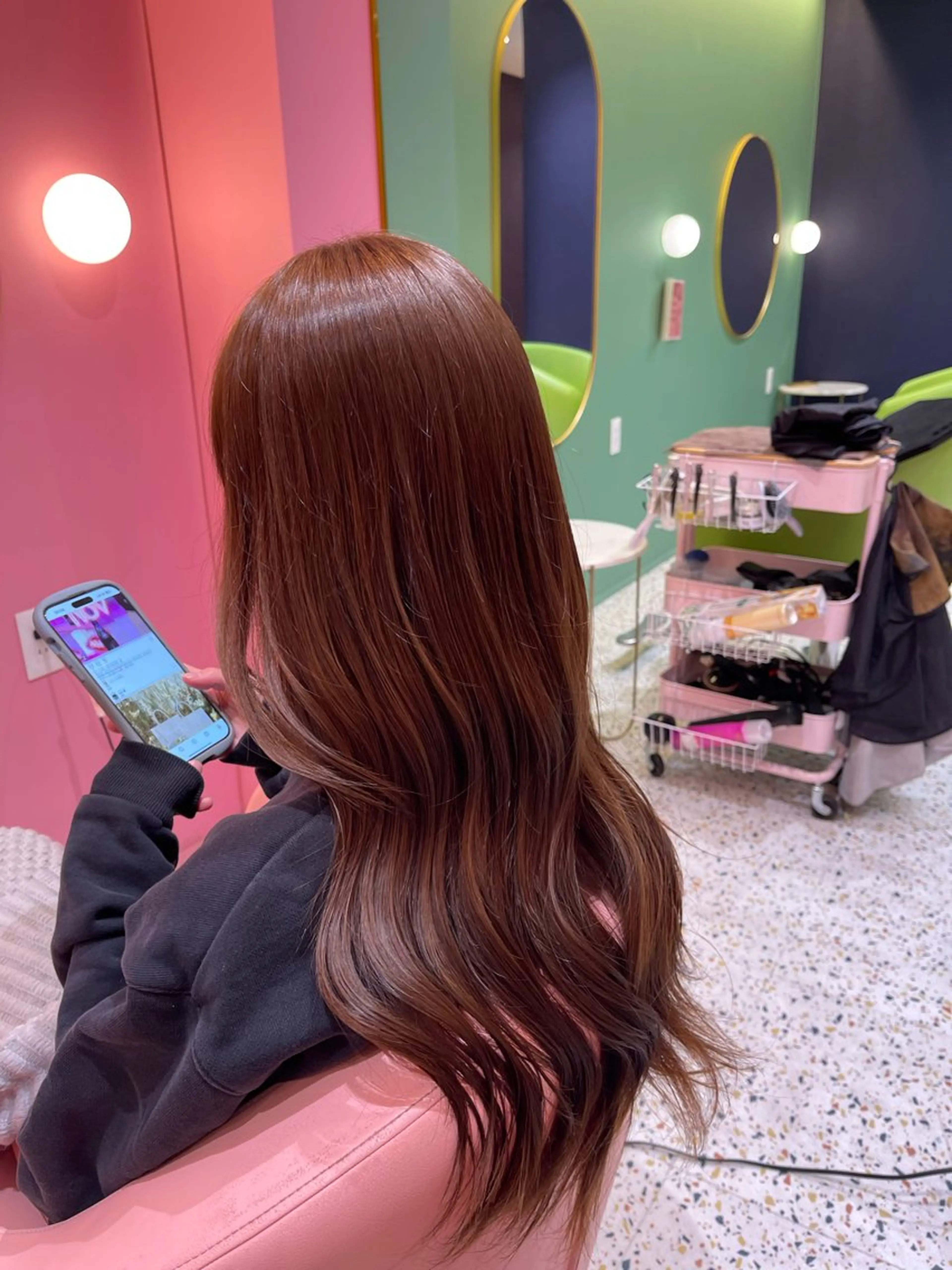 ロング カラー ブラウンカラー ヘアカラー トリートメント 透明感カラー/艶髪/ エクステ/HIROのヘアスタイル