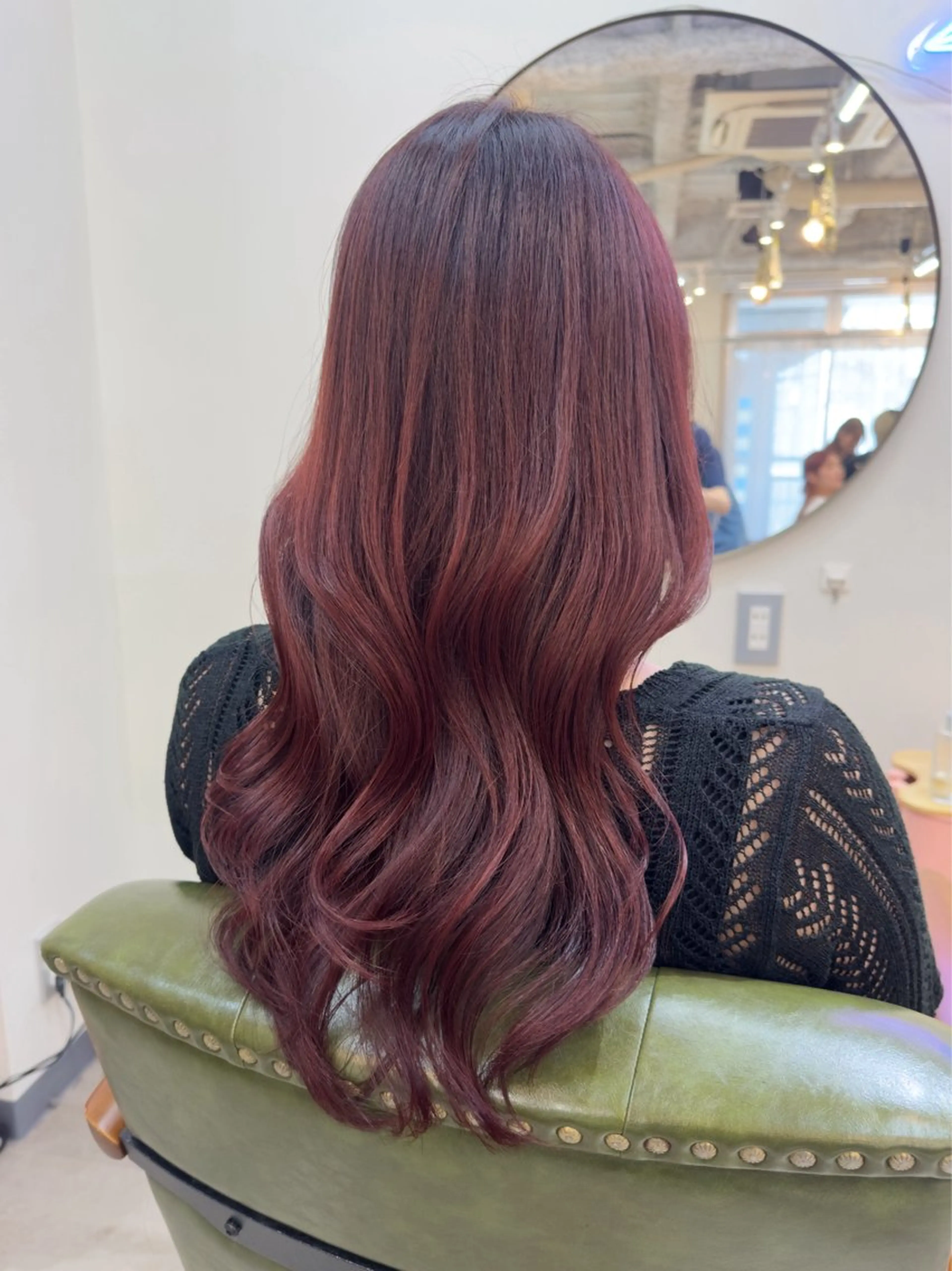 ロング カラー ボルドーカラー レイヤーカット ローレイヤー カット ヘアカラー トリートメント レイヤーカット/透け カラー/いいぬまみかのヘアスタイル