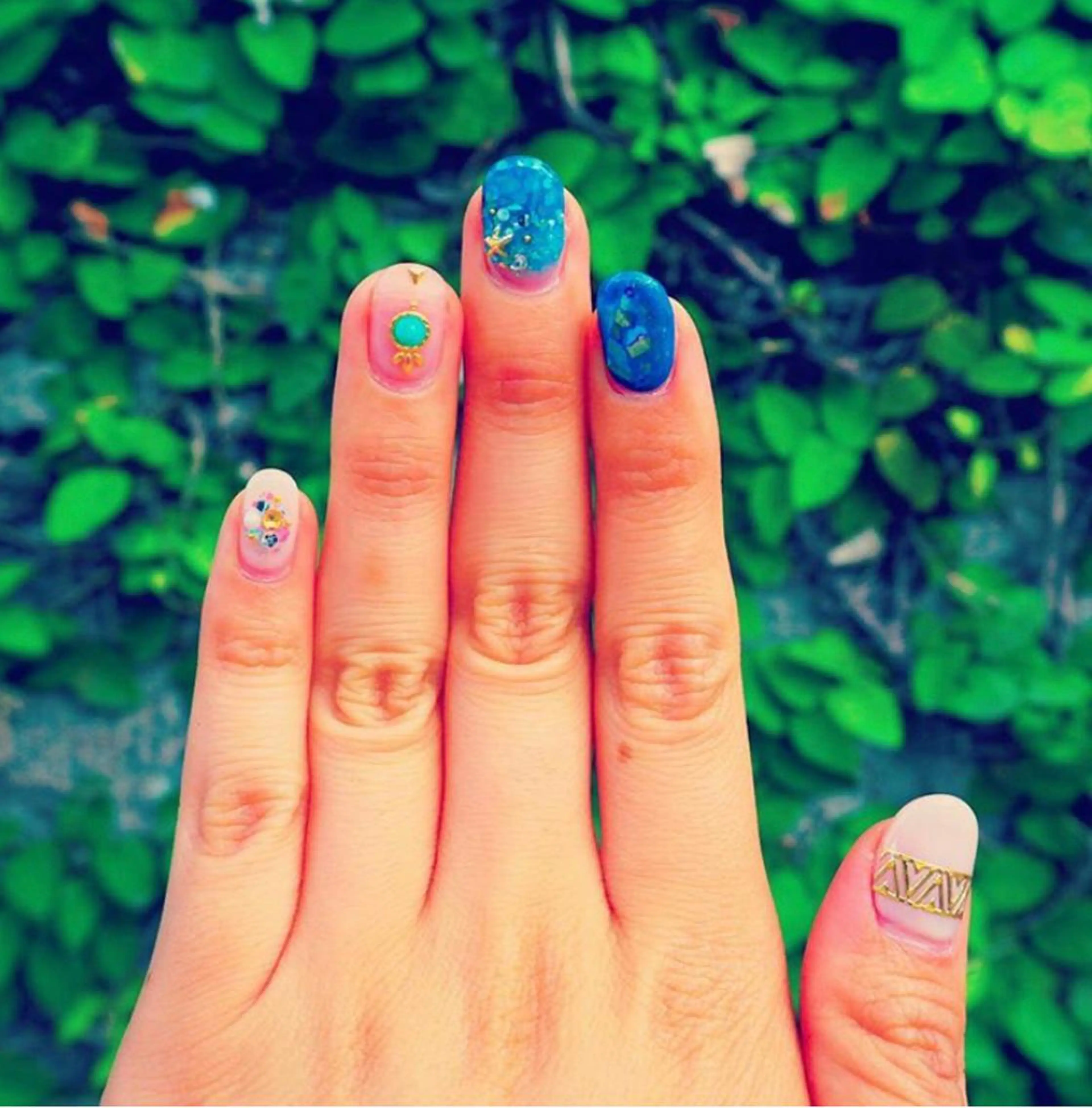 ネイル ハンドネイル 渡邊 亜貴のネイルデザイン