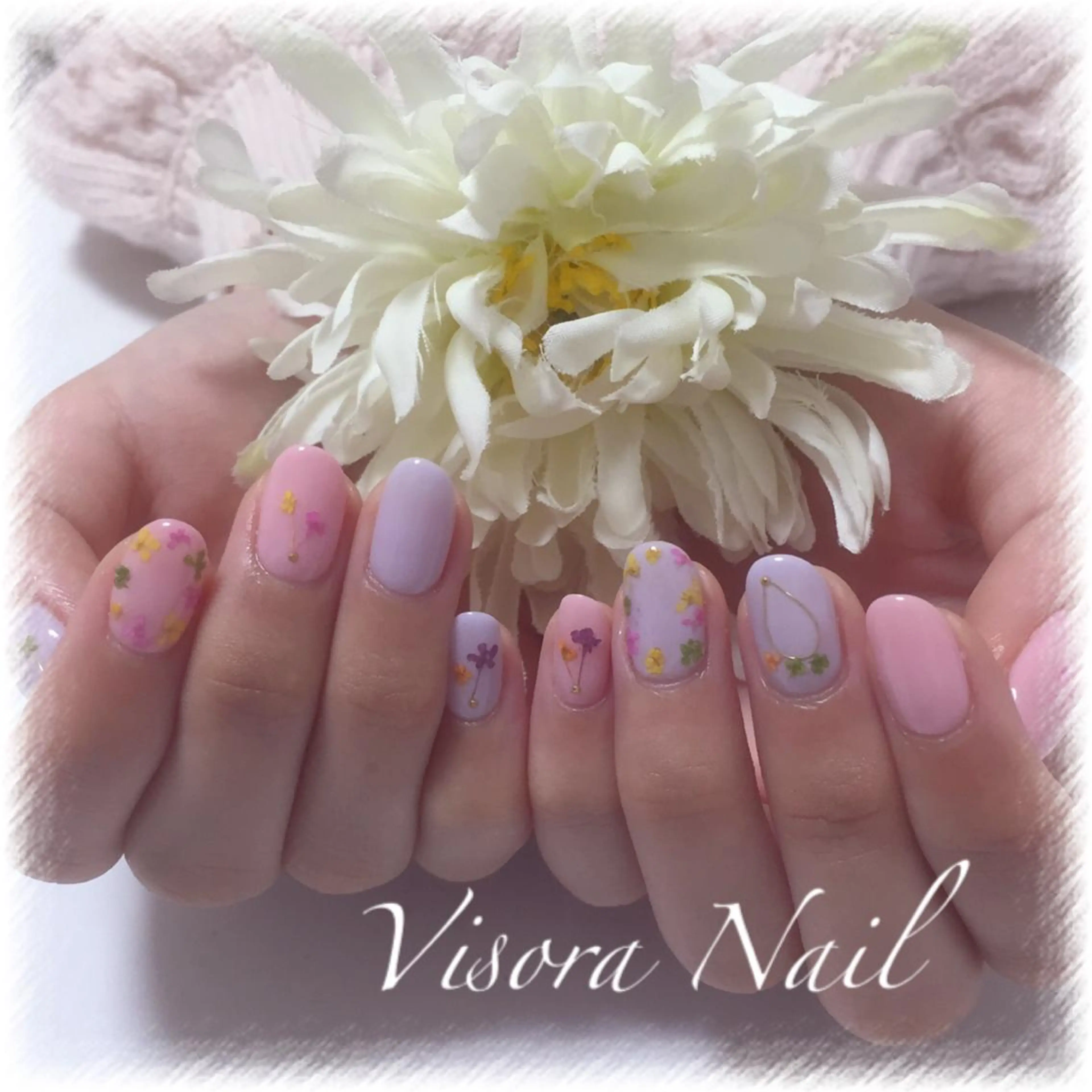 ネイル フラワーネイル ハンドネイル 美SORA ～ｳﾞｨｿﾗ～のネイルデザイン