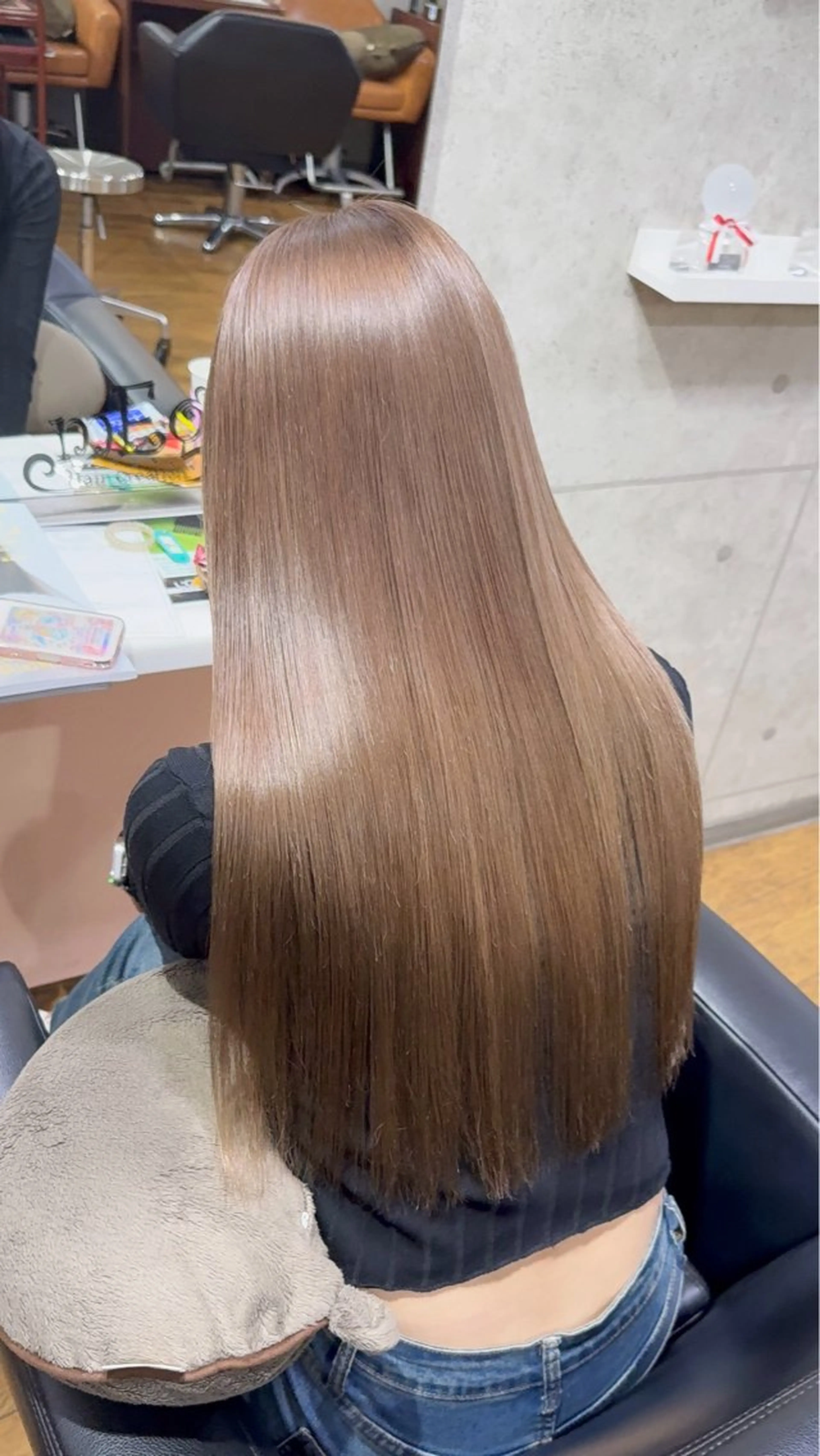 ロング カラー ヘアカラー トリートメント mEg hair creation川崎矢向店所属・✨️複雑履歴特化 美容師アトム✨️のヘアスタイル