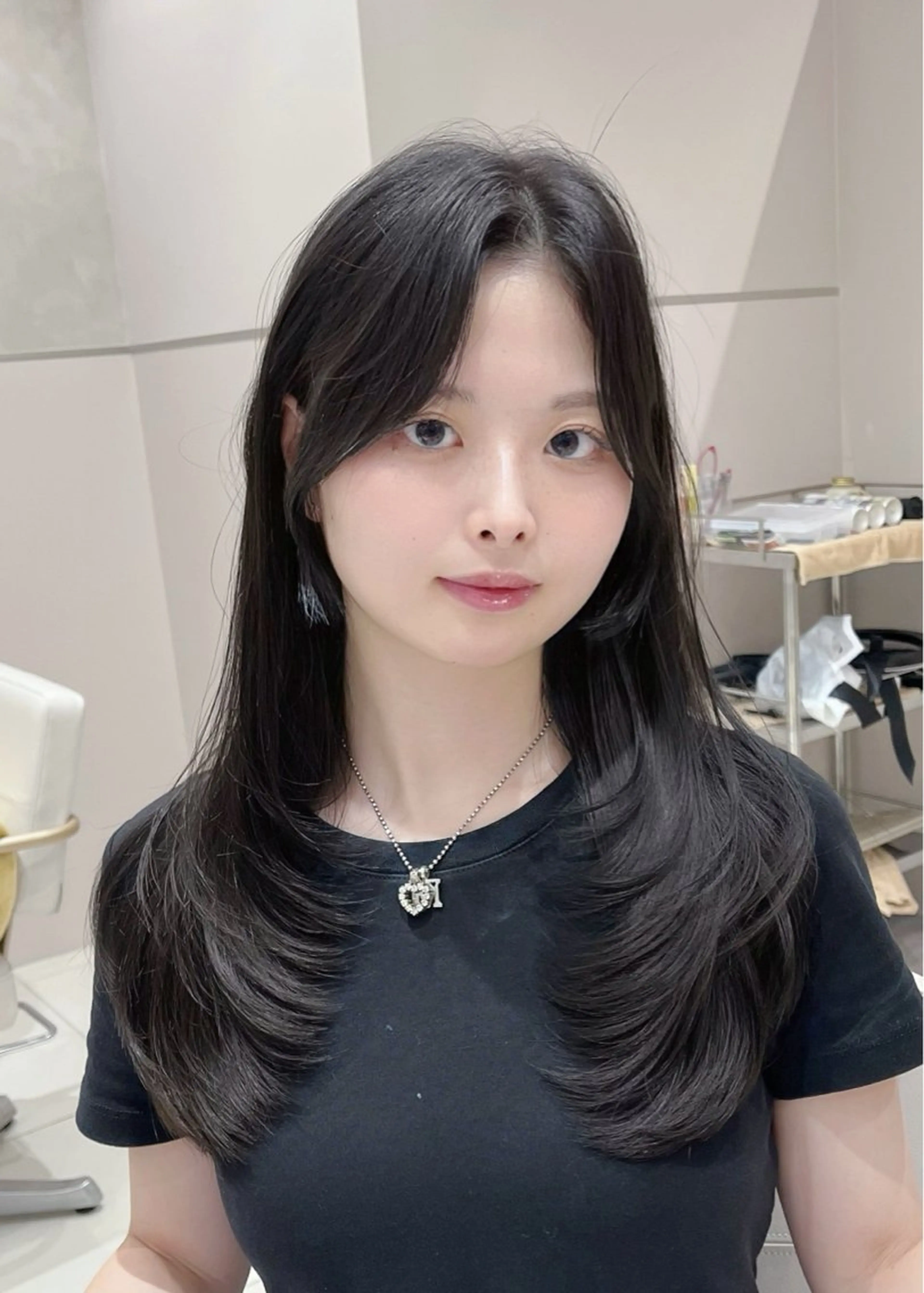 ロング ハイレイヤー レイヤーカット カット ヘアカラー トリートメント 柴田礼空／レイヤー/ 顔まわりカットのヘアスタイル