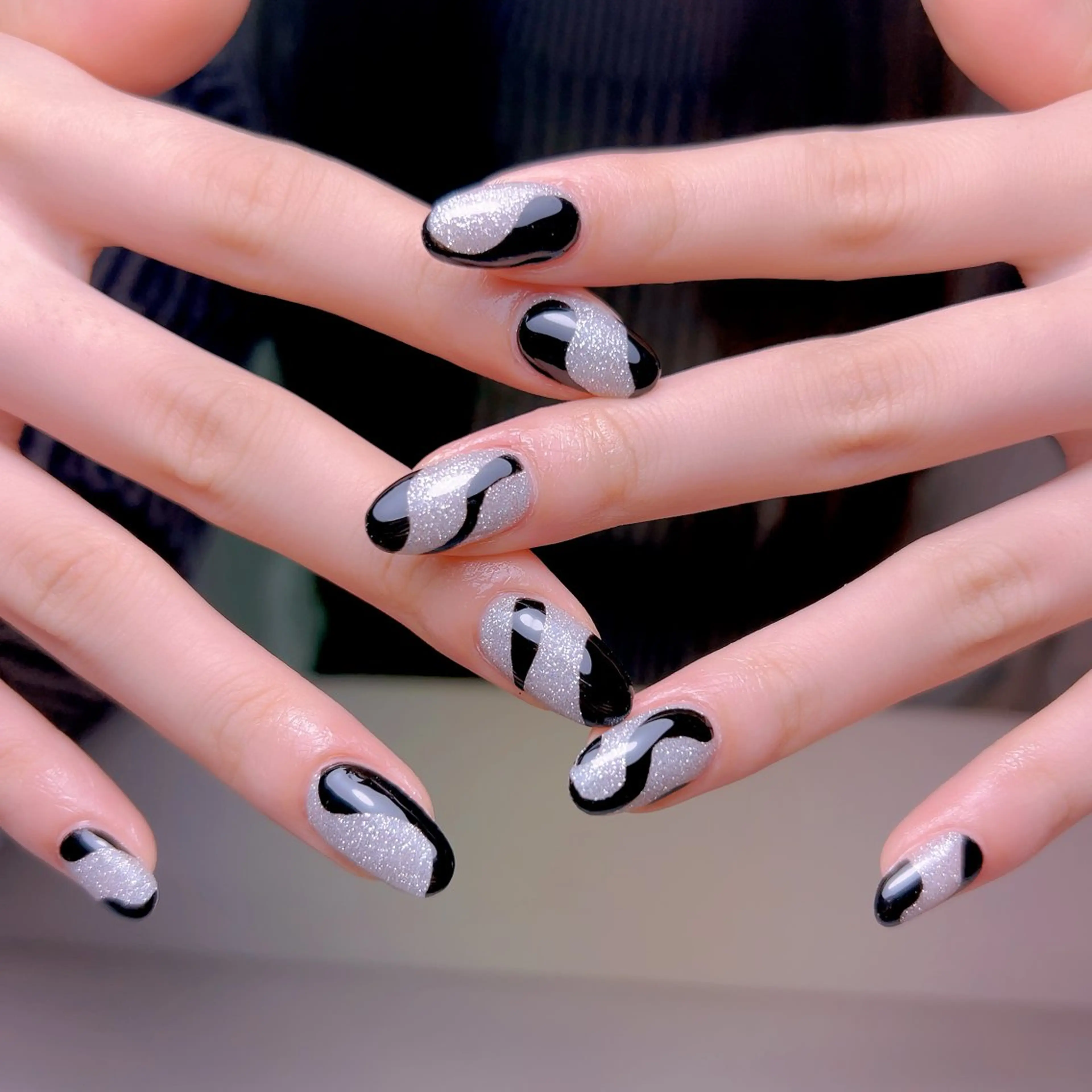 ネイル フレンチネイル ジェルネイル グラデーション 韓国ネイル マグネットネイル ハンドネイル 【長さ出し】 IRIS NAILのネイルデザイン
