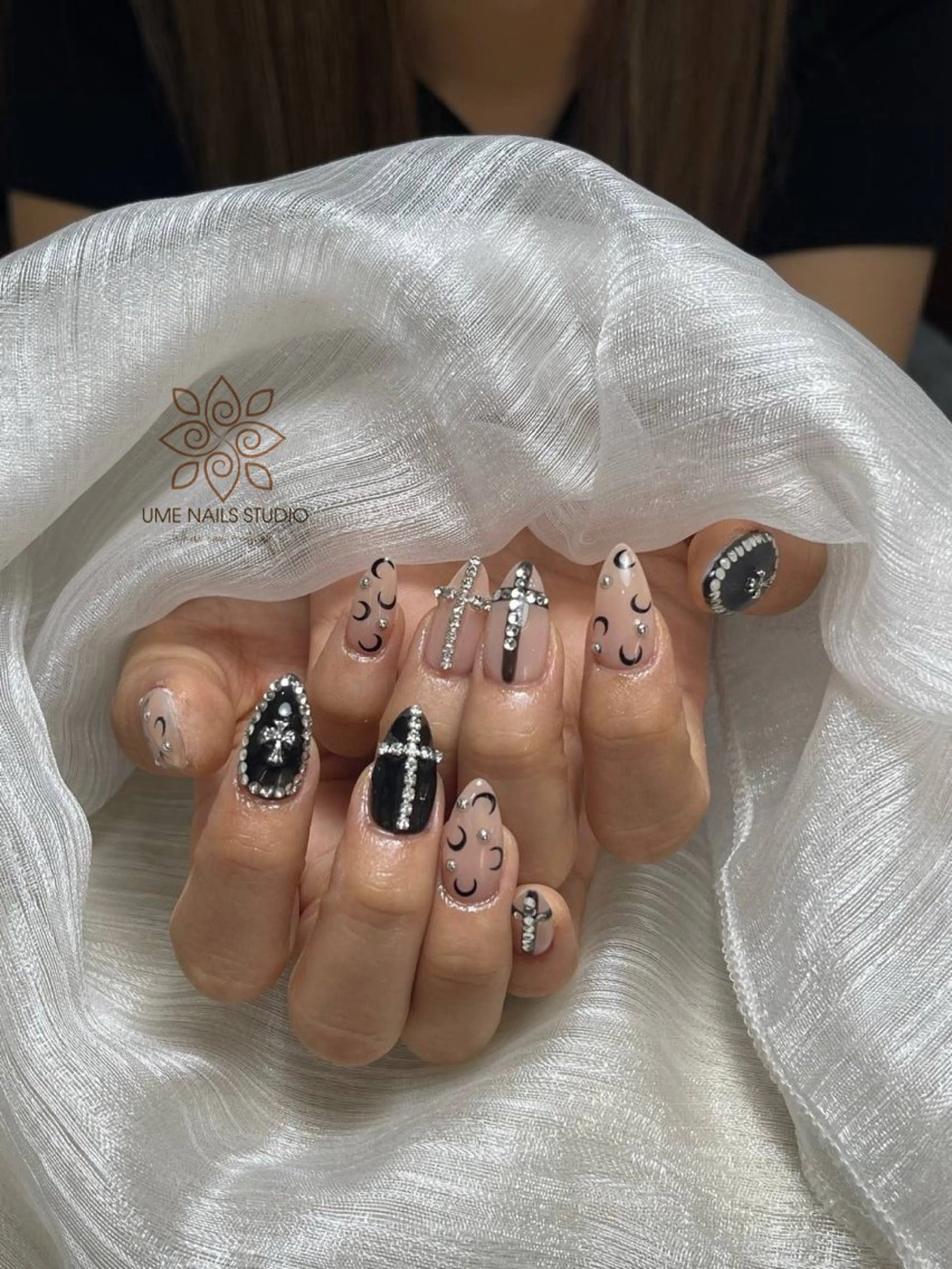 ネイル チークネイル クリアネイル ガーリー キラキラネイル 韓国ネイル ハンドネイル Ume Nail Studioのネイルデザイン
