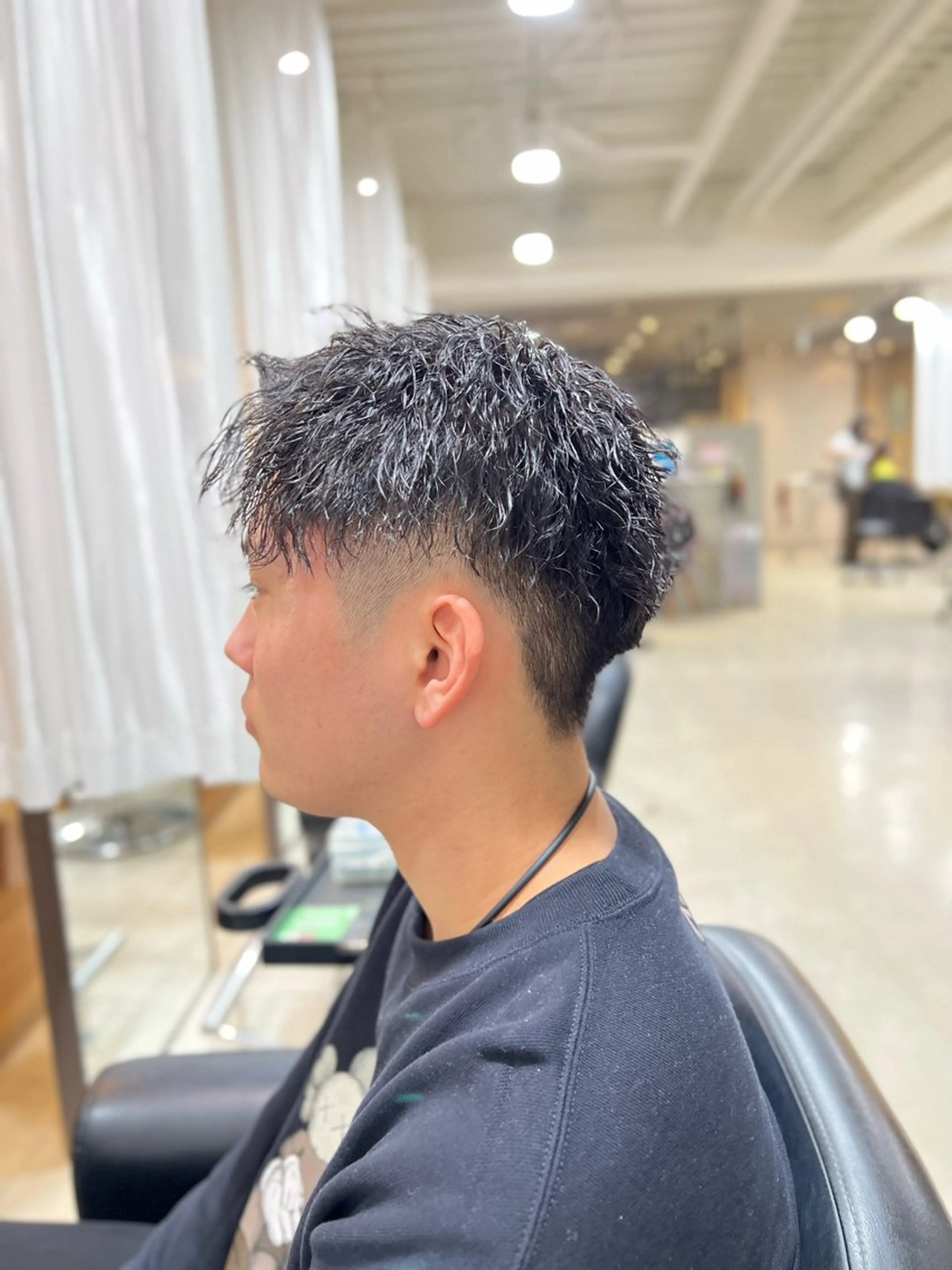 パーマ メンズ 心斎橋バレイヤージュ 小林勝貴のヘアスタイル