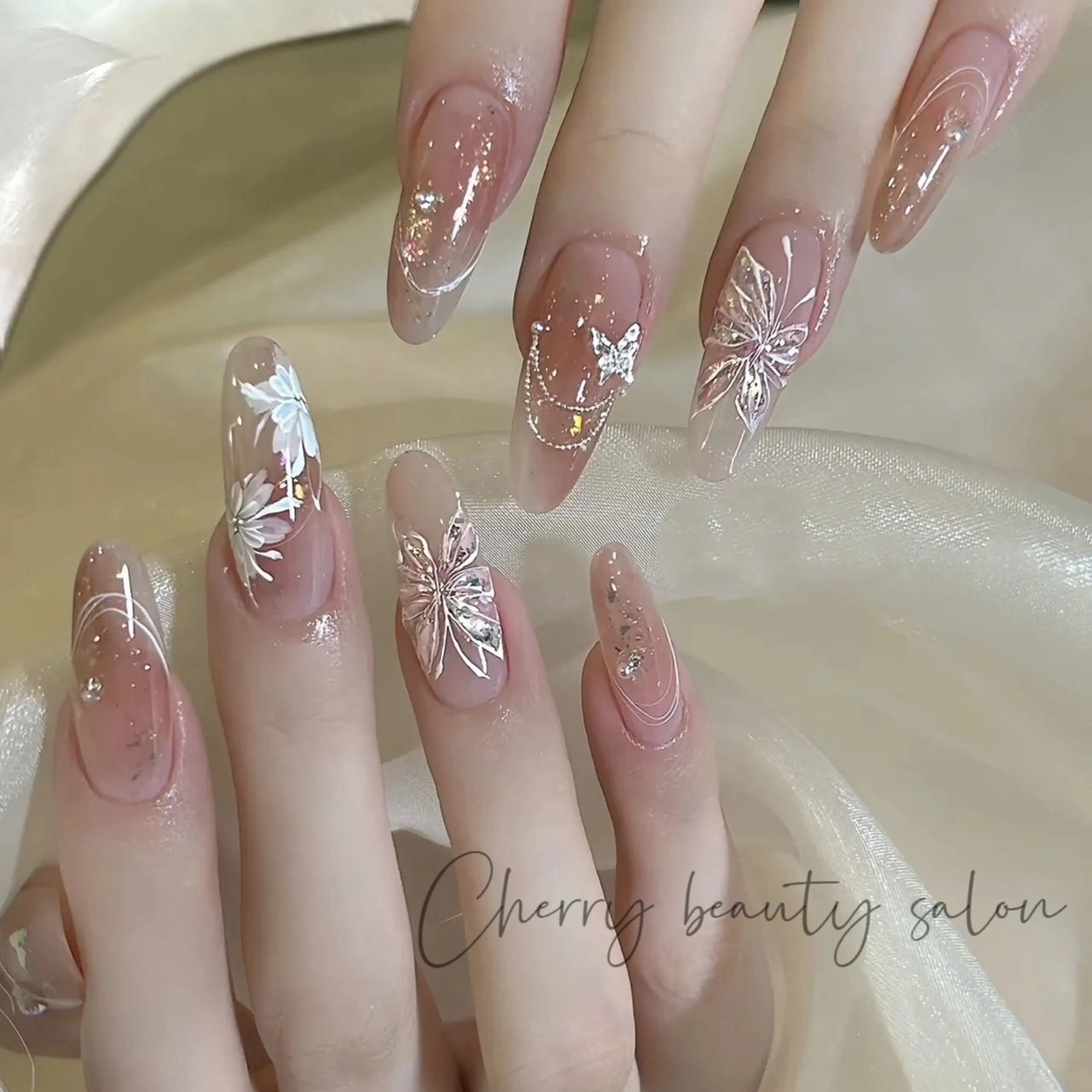 ネイル ハンドネイル ハンドケア SAKURA 🍒のネイルデザイン