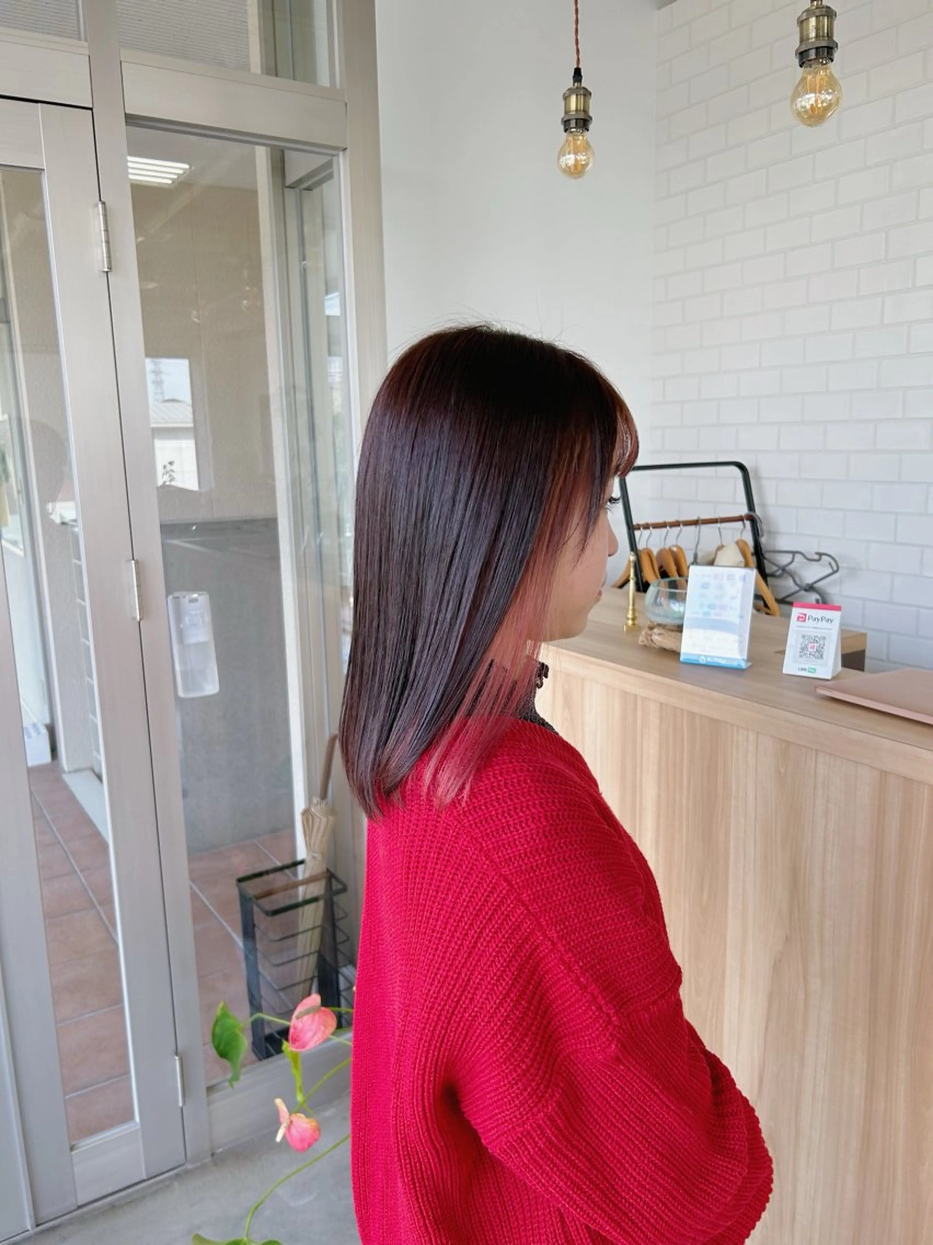 セミロング カラー ピンクカラー ヘアカラー トリートメント 津田 七美希のヘアスタイル