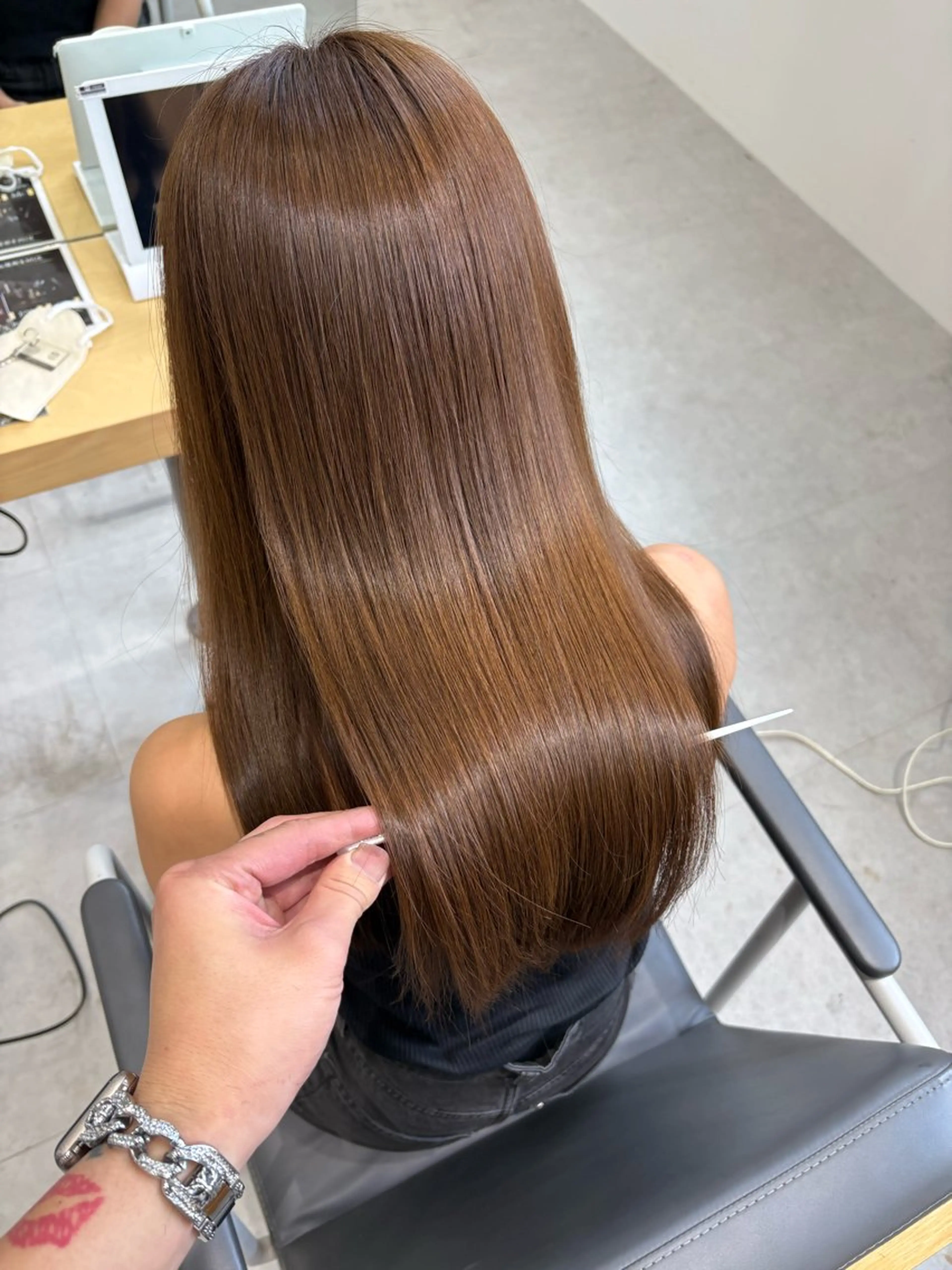 ロング カラー ブリーチ 透明感カラー ダブルカラー 髪質改善 トリートメント ヘアカラー トリートメント SOYON西大寺店所属・ダブルカラー/ 髪質改善💎安藤のヘアスタイル