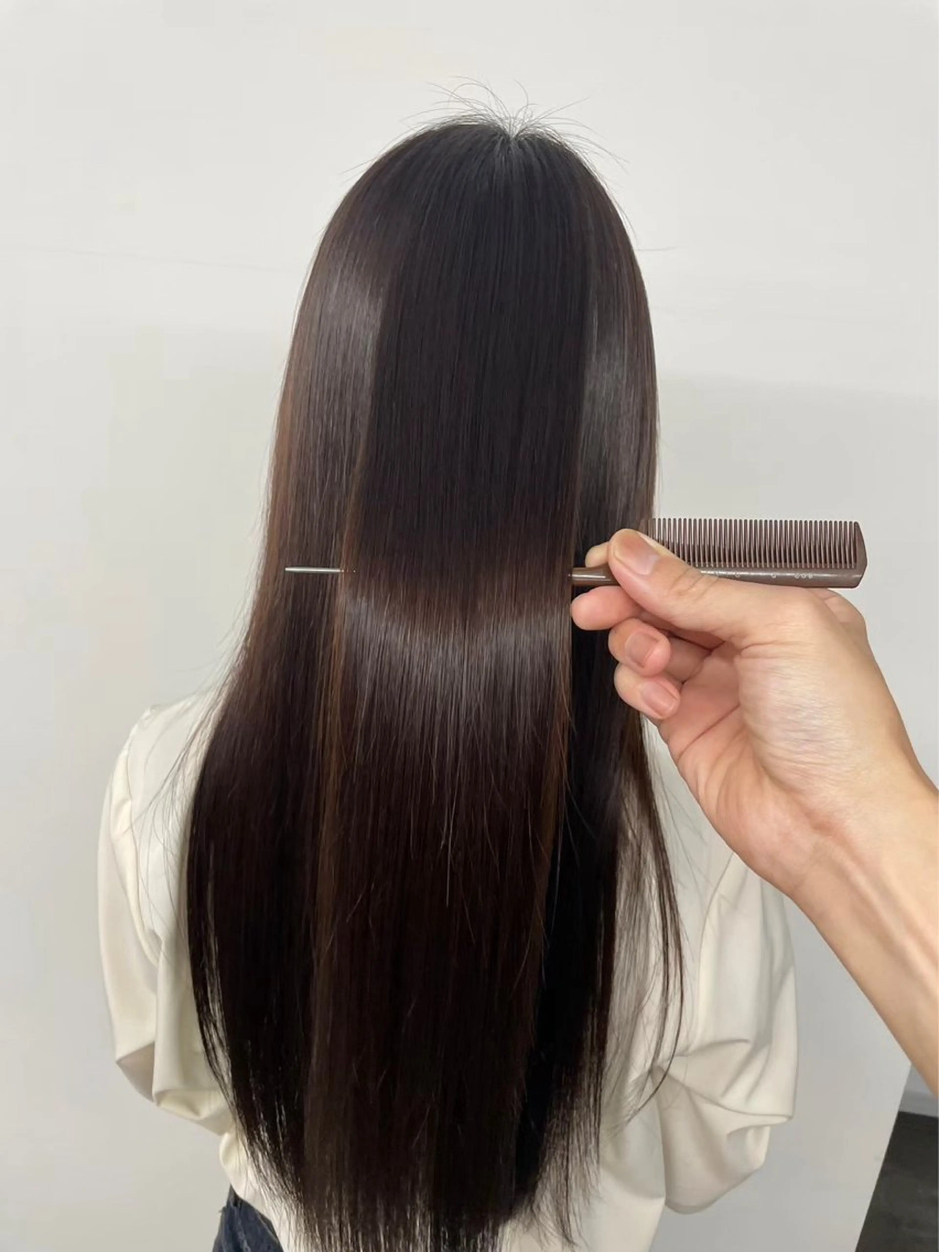 ロング カット 縮毛矯正 トリートメント build所属・秋山 花音のヘアスタイル