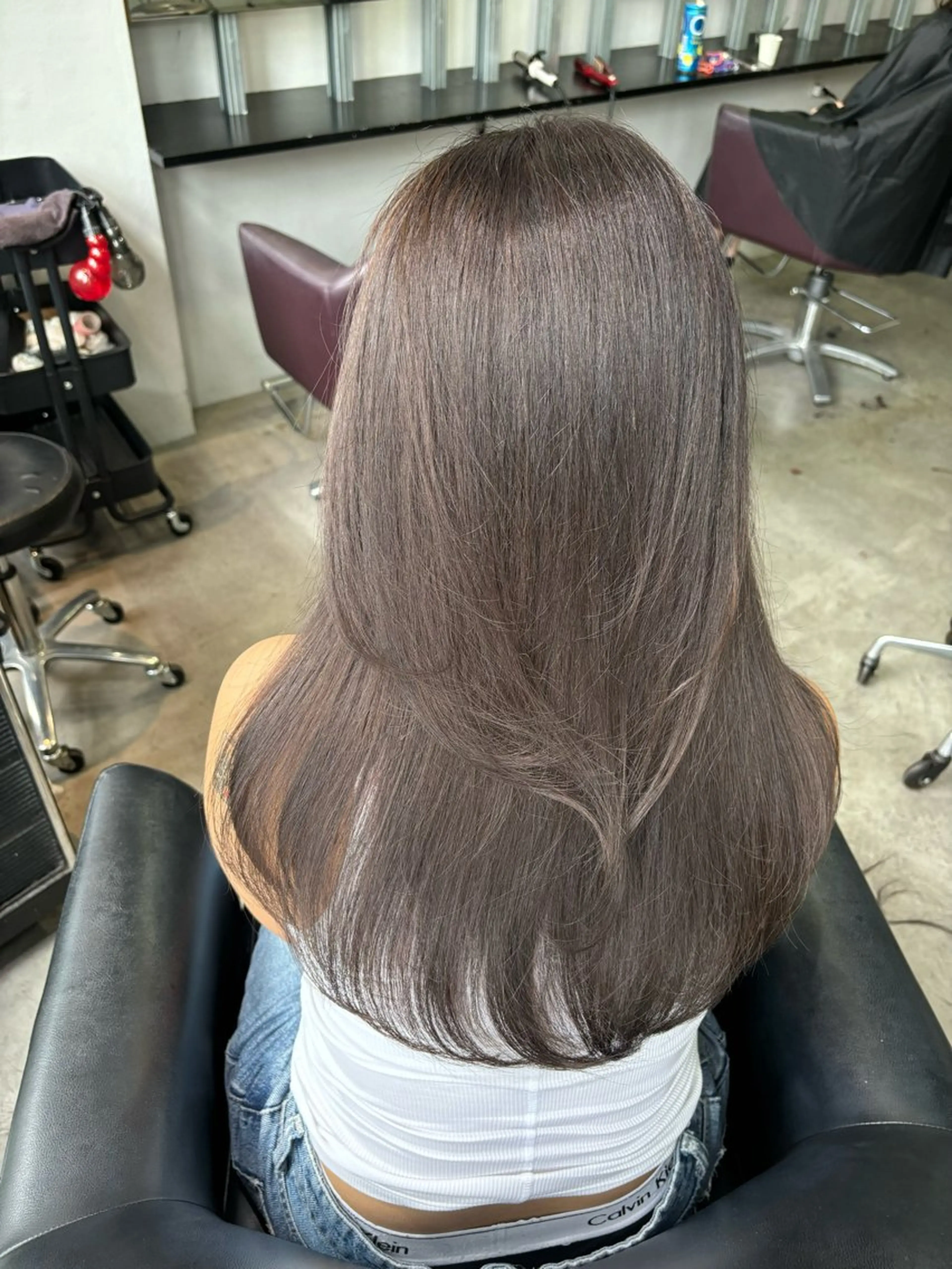 ロング カラー グレージュ ハイライトカラー 外国人風カラー ハイライト レイヤーカット カット ヘアカラー トリートメント オリーブベージュ 🫒🩶Rianaのヘアスタイル