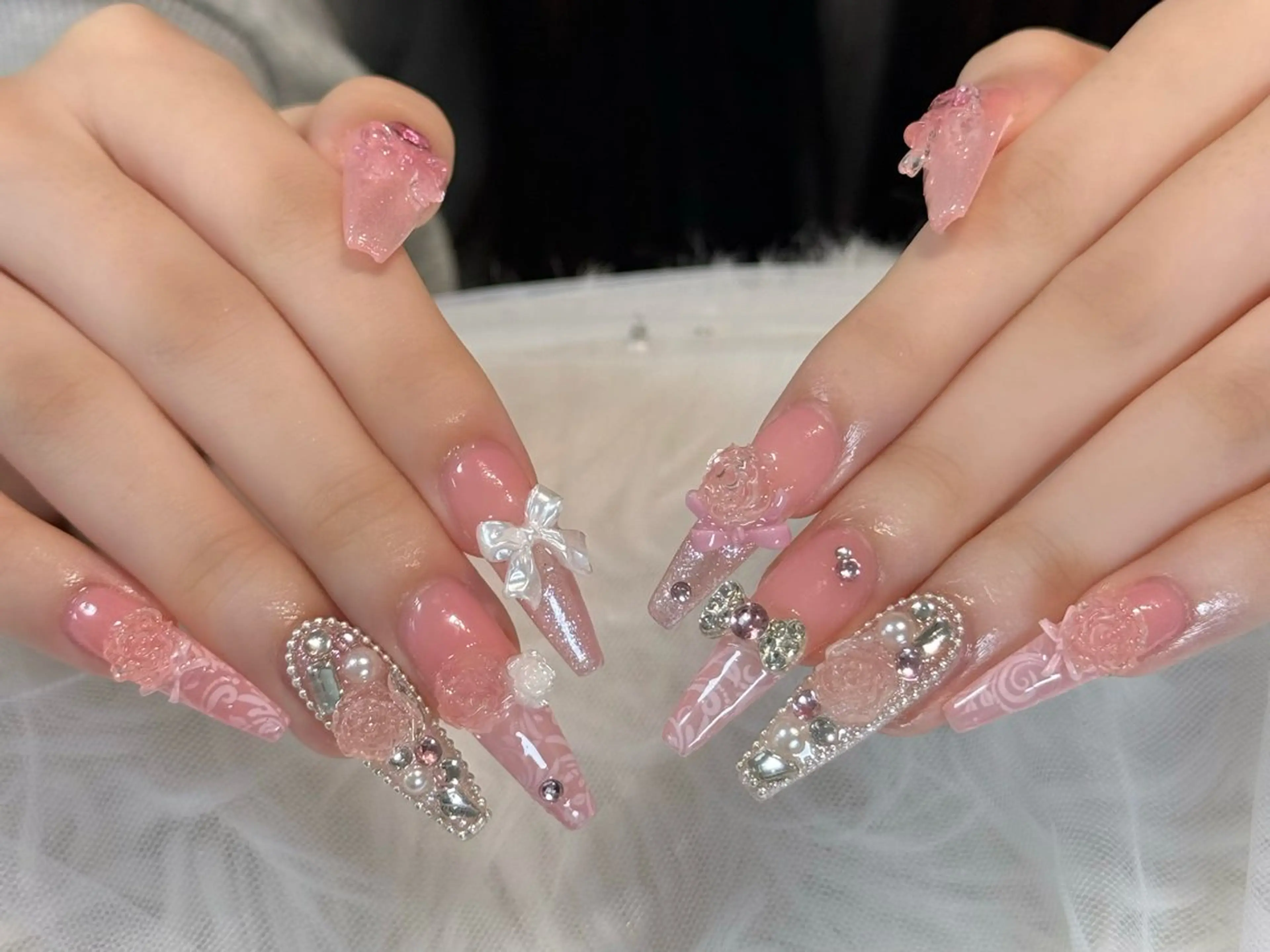 ネイル ボルドー ブラウン チークネイル ドット フットネイル ハンドネイル Julli nail所属・Julli ジュリのネイルデザイン