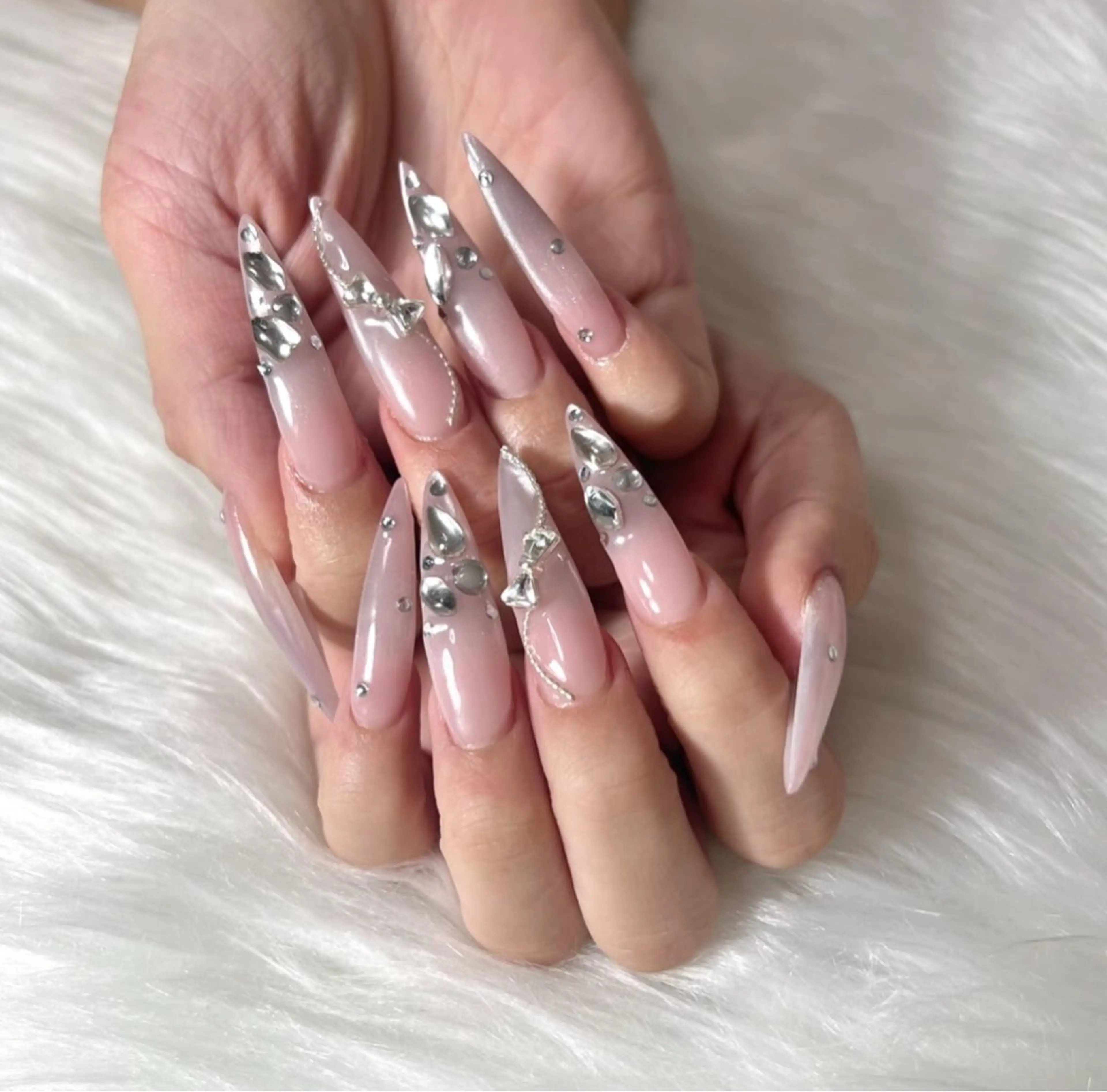 ネイル ハンドネイル ドリスネイルサロン所属・Doris Nail Salonのネイルデザイン