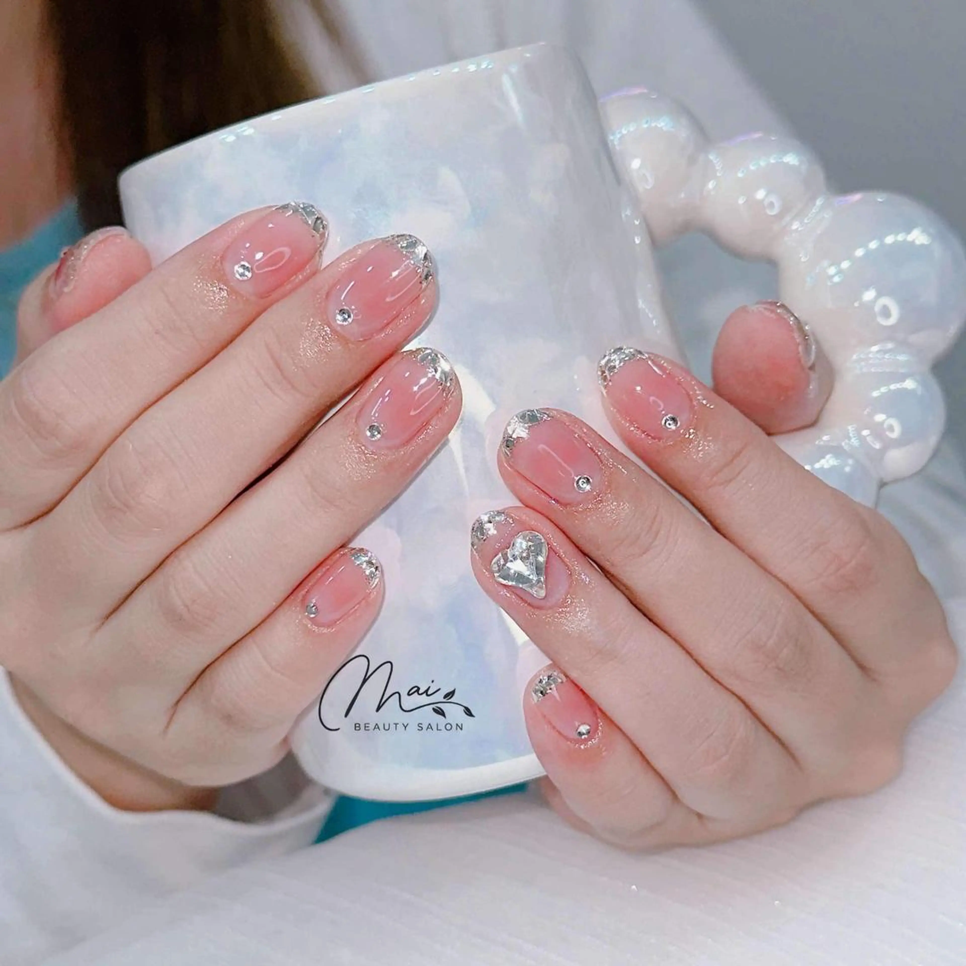 ネイル チークネイル フラッシュネイル フットネイル ジェルネイル マグネットネイル ハンドネイル MaiBeauty DanHiのネイルデザイン