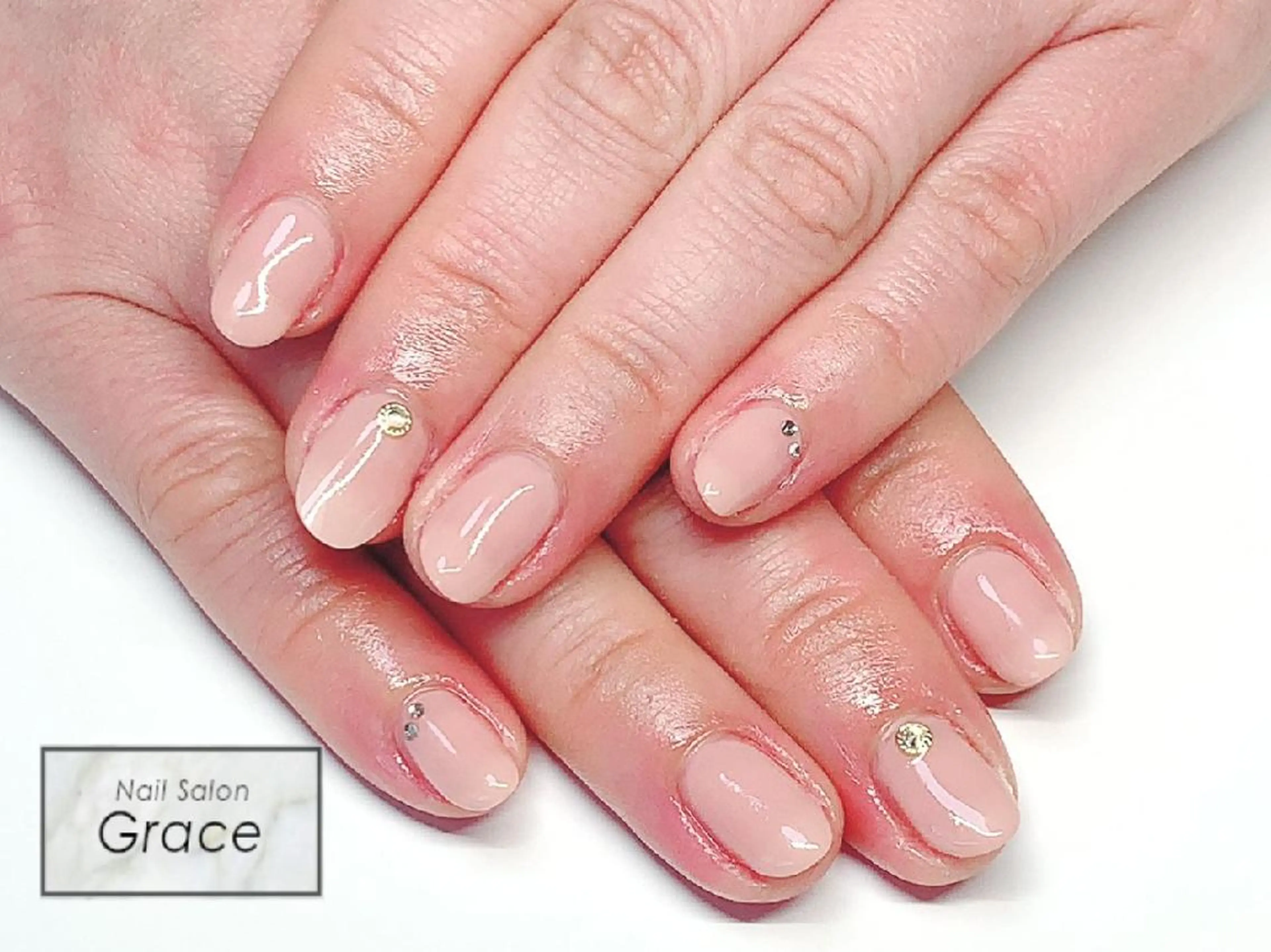 ミディアム Nail&Eye Graceのマツエク・マツパデザイン