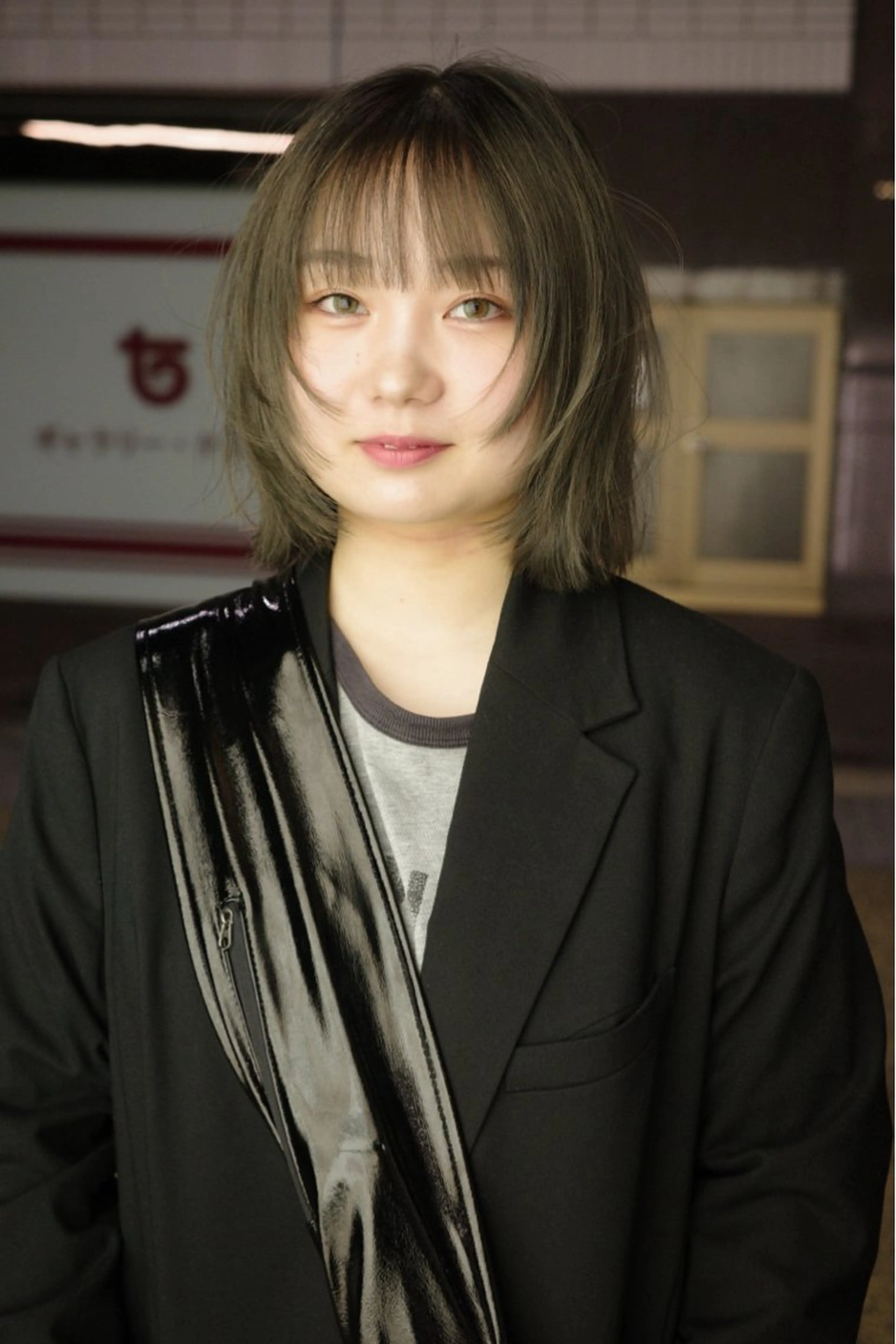 ミディアム カラー ヘアカラー 梅田のブリーチ特化 美容師KAI🥰のヘアスタイル