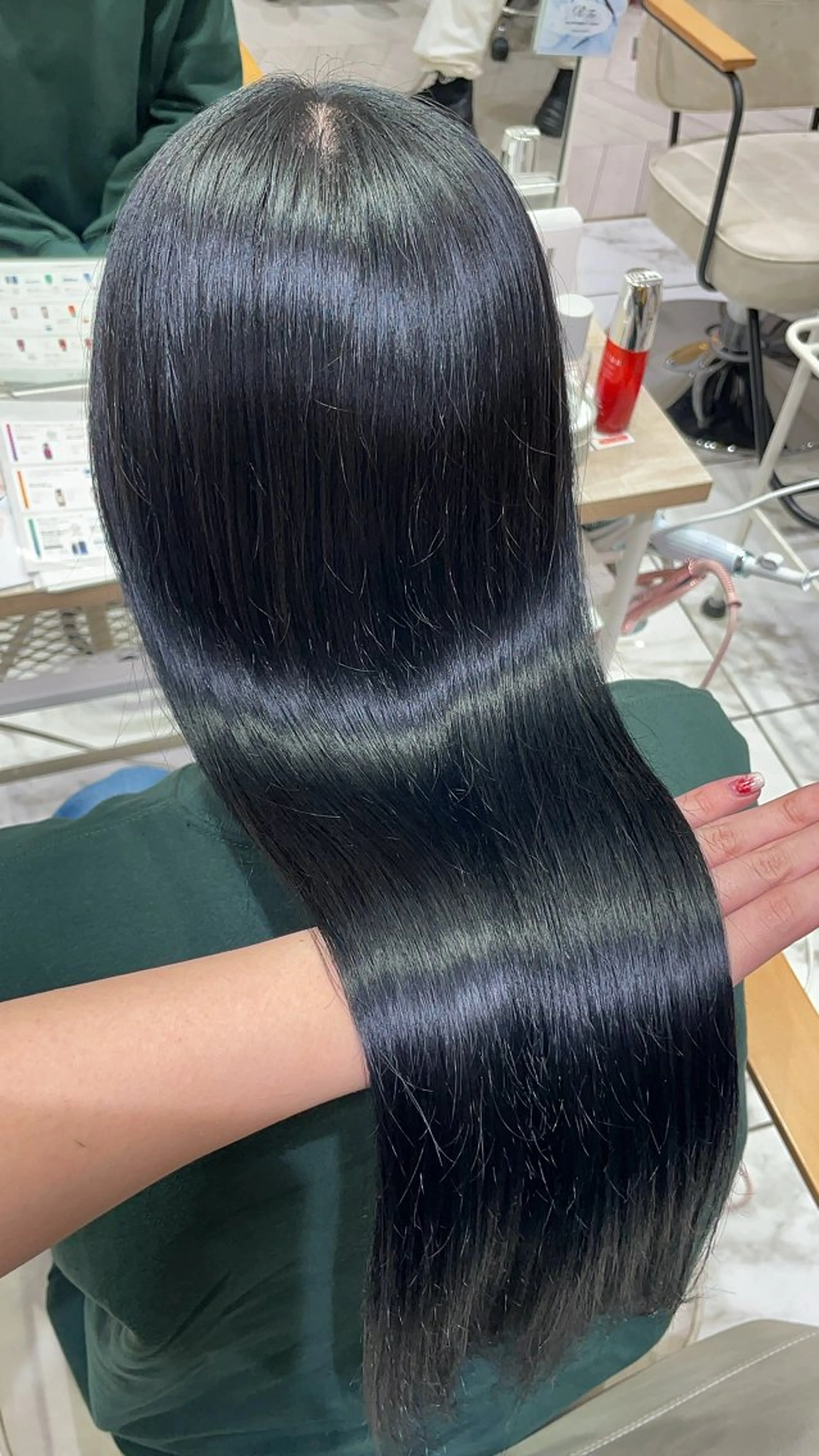 ロング カラー ヘアカラー トリートメント 透明感カラー/ 縮毛矯正/ユイ☆彡のヘアスタイル