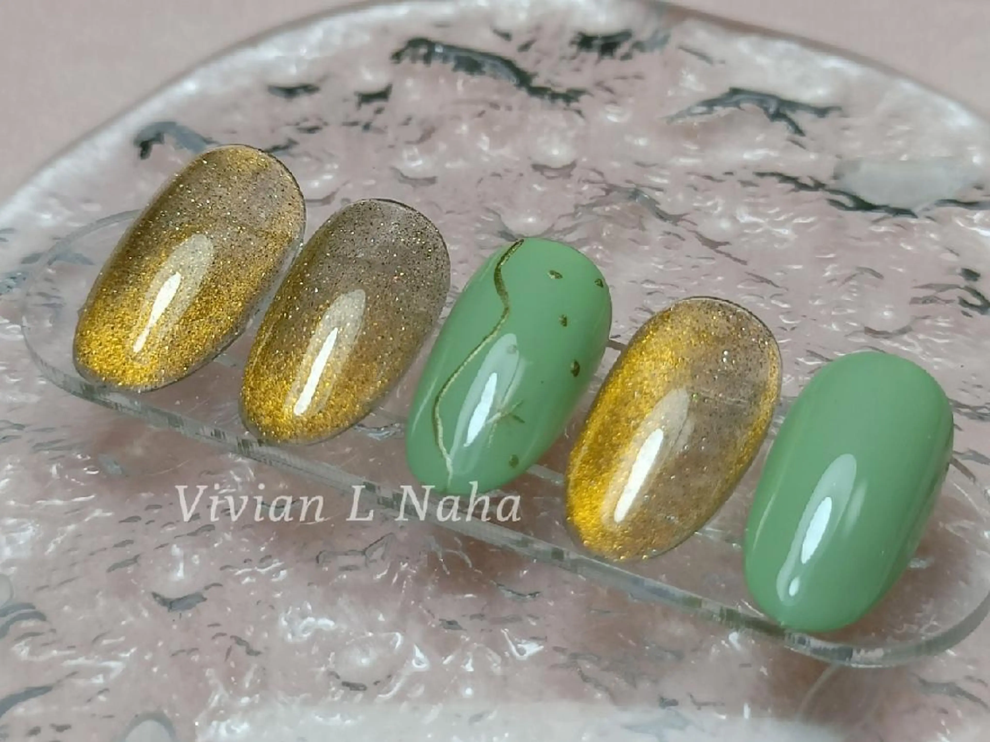 ネイル ハンドネイル Vivian L NahaCecileのネイルデザイン