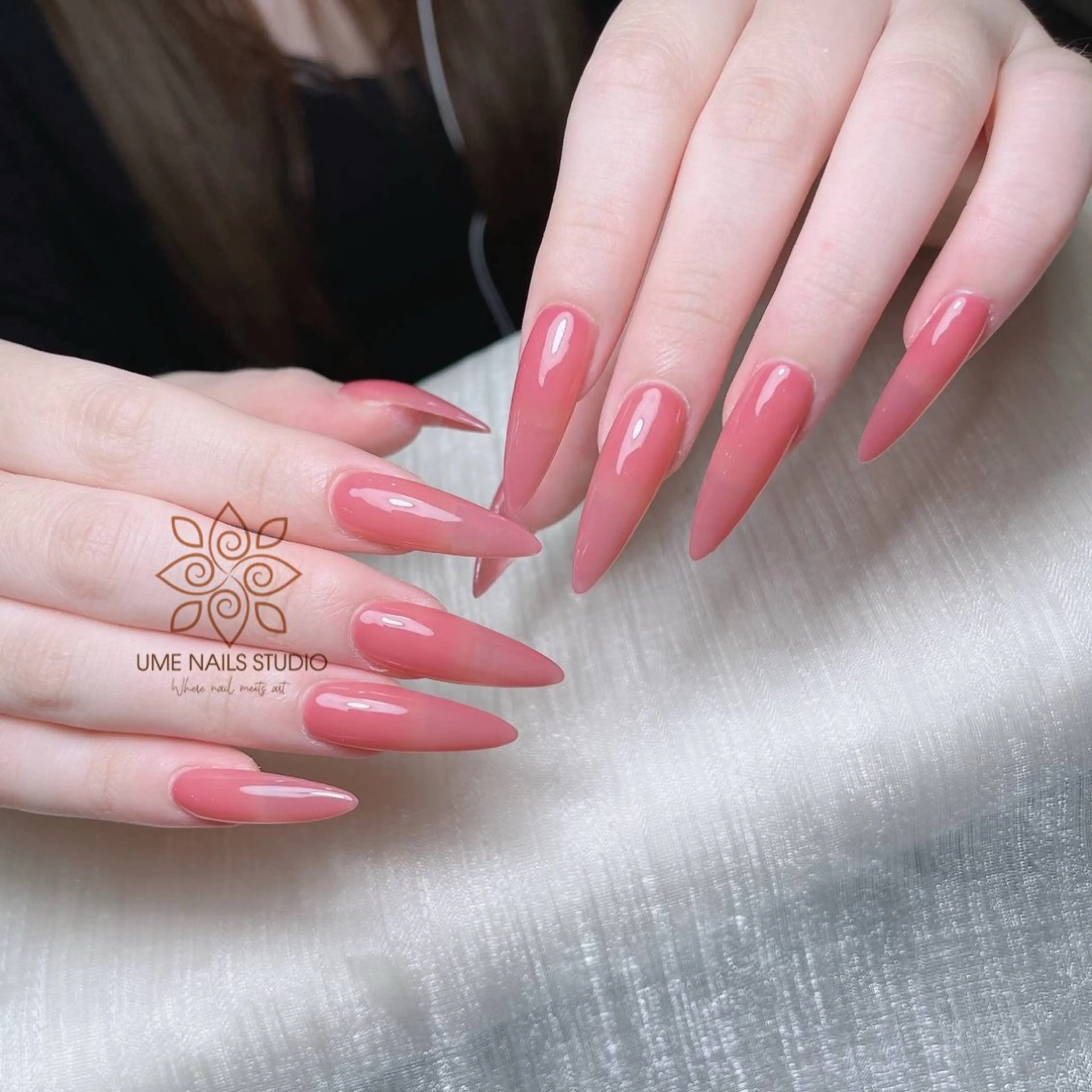 ネイル チークネイル クリアネイル ガーリー キラキラネイル 韓国ネイル ハンドネイル Ume Nail Studioのネイルデザイン