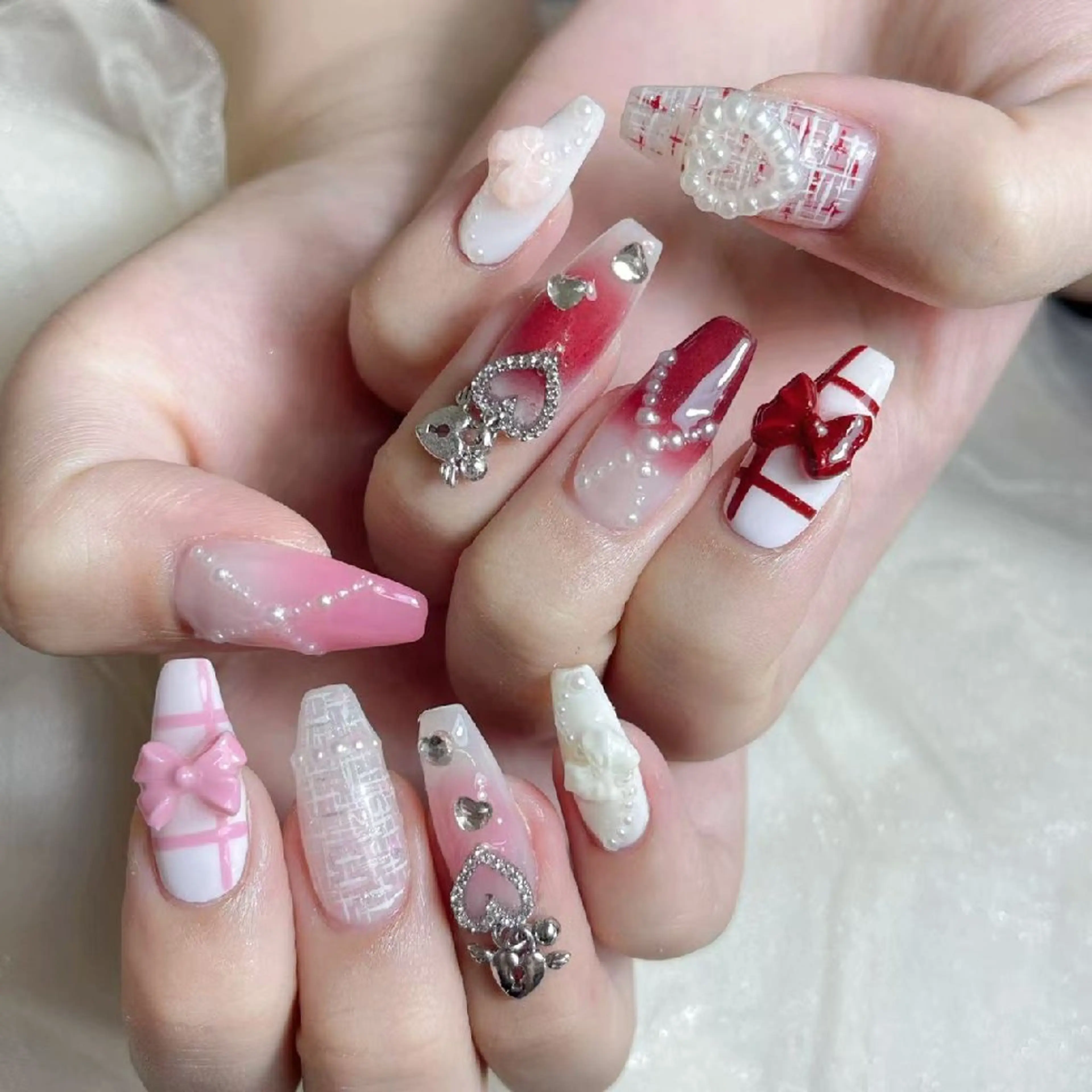 ネイル ハンドネイル Queens みなみのネイルデザイン