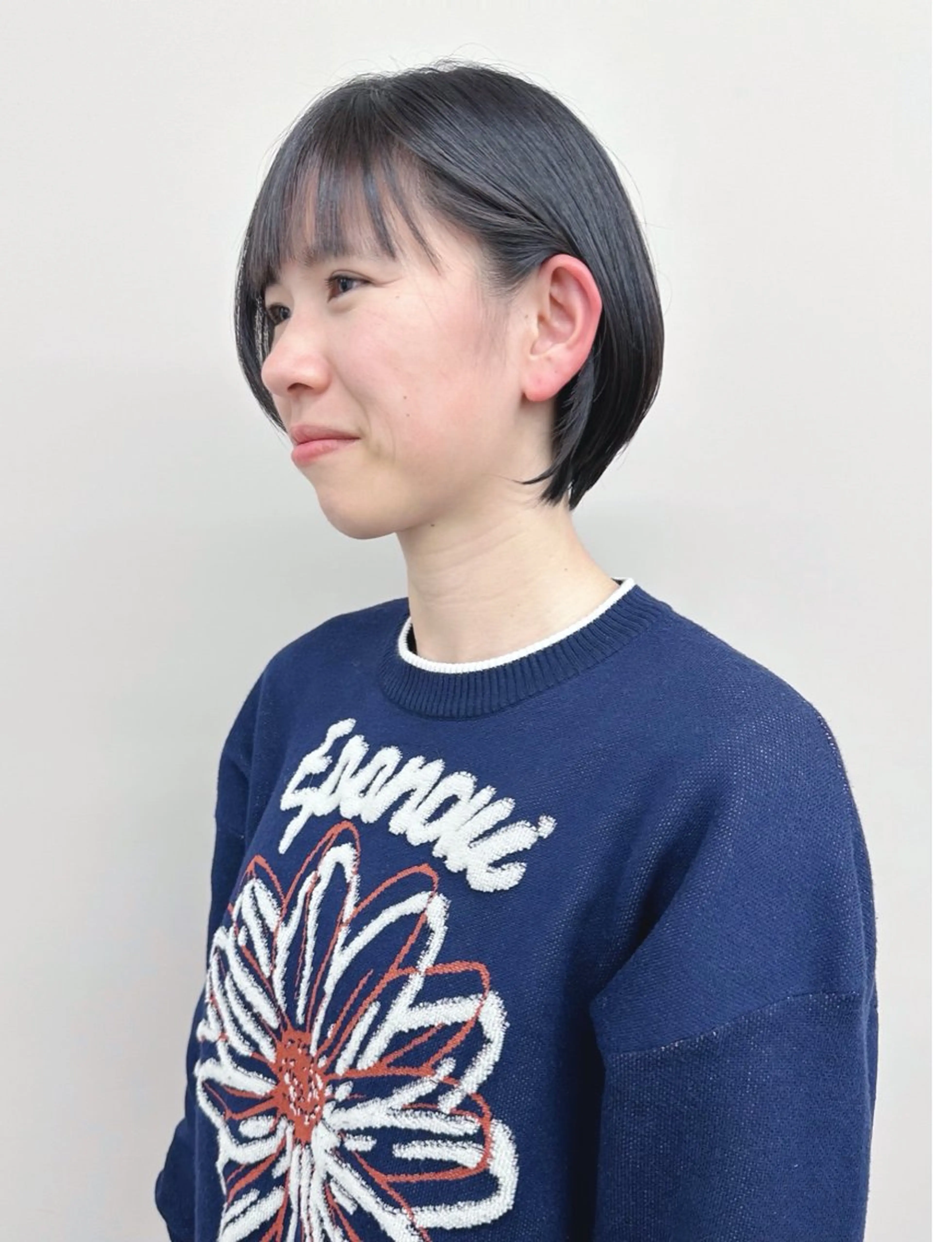 ショート とうい/くせ毛/ ショート/丸みボブのヘアスタイル