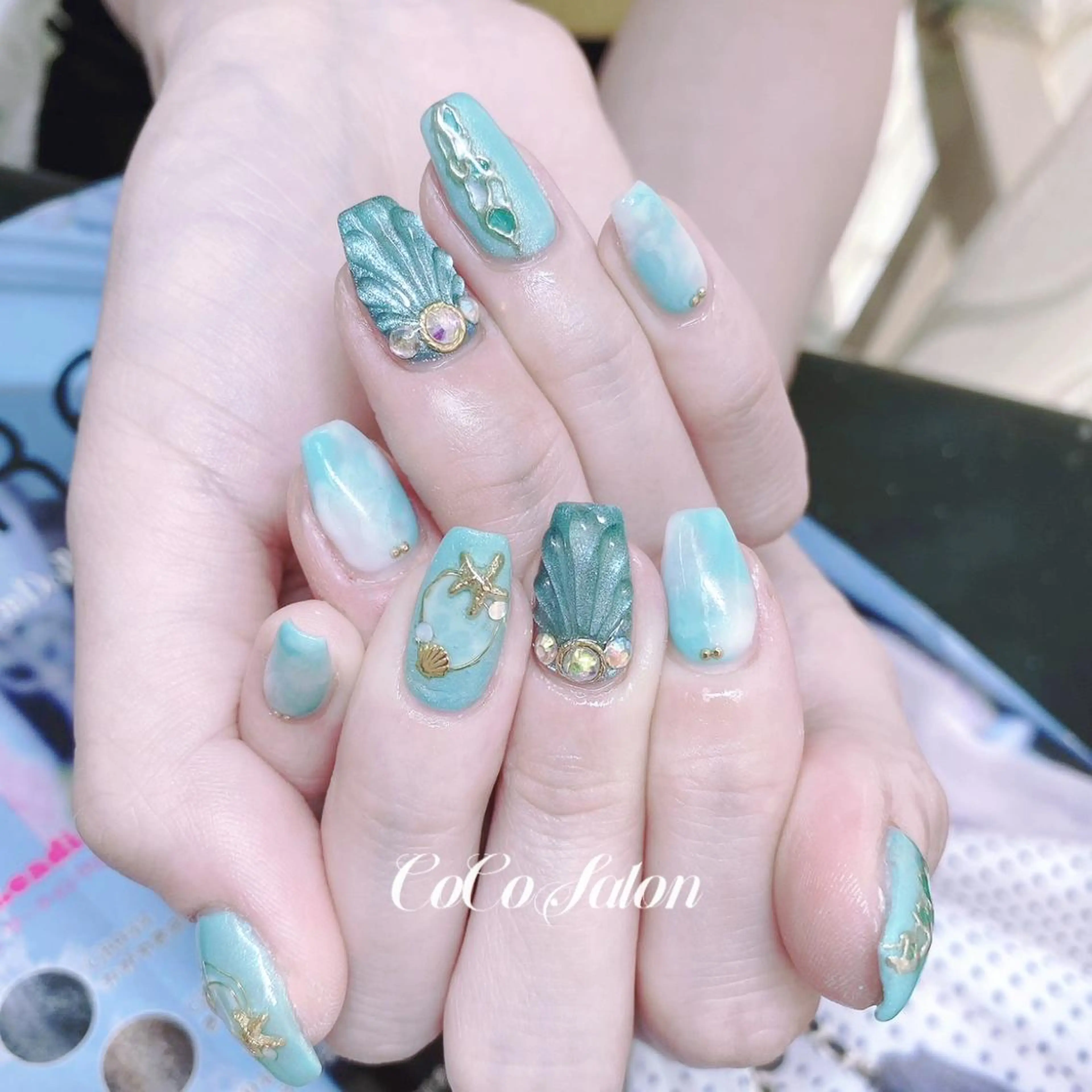 ネイル 長さ出し ジェルネイル グラデーション キラキラネイル 韓国ネイル ハンドネイル CoCoSalon ネイル/まつ毛予約のネイルデザイン