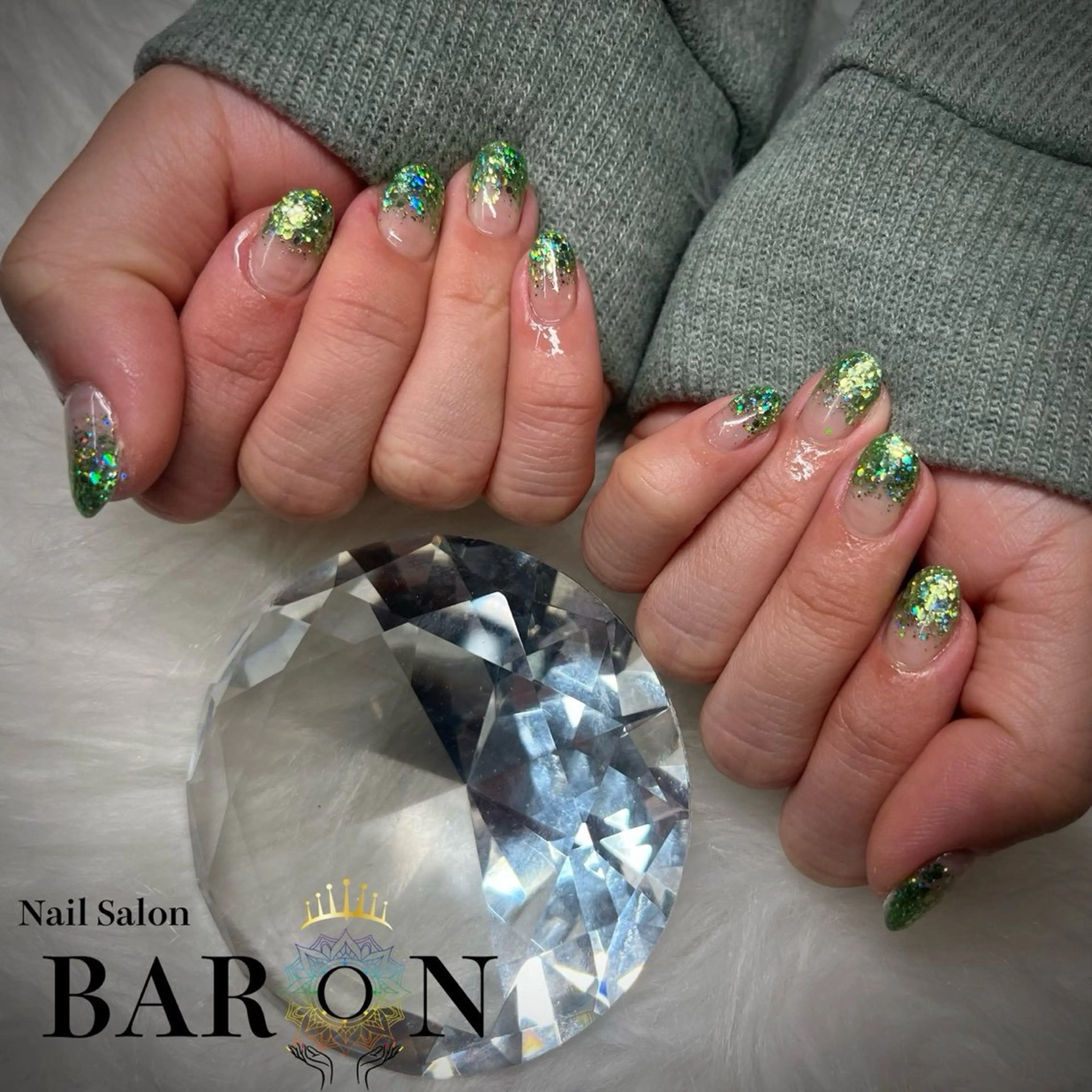 ネイル グラデーション グリーン ラメ(グリッター) ラメグラデーション ♛︎BARON♛︎ SUMIRE.のネイルデザイン