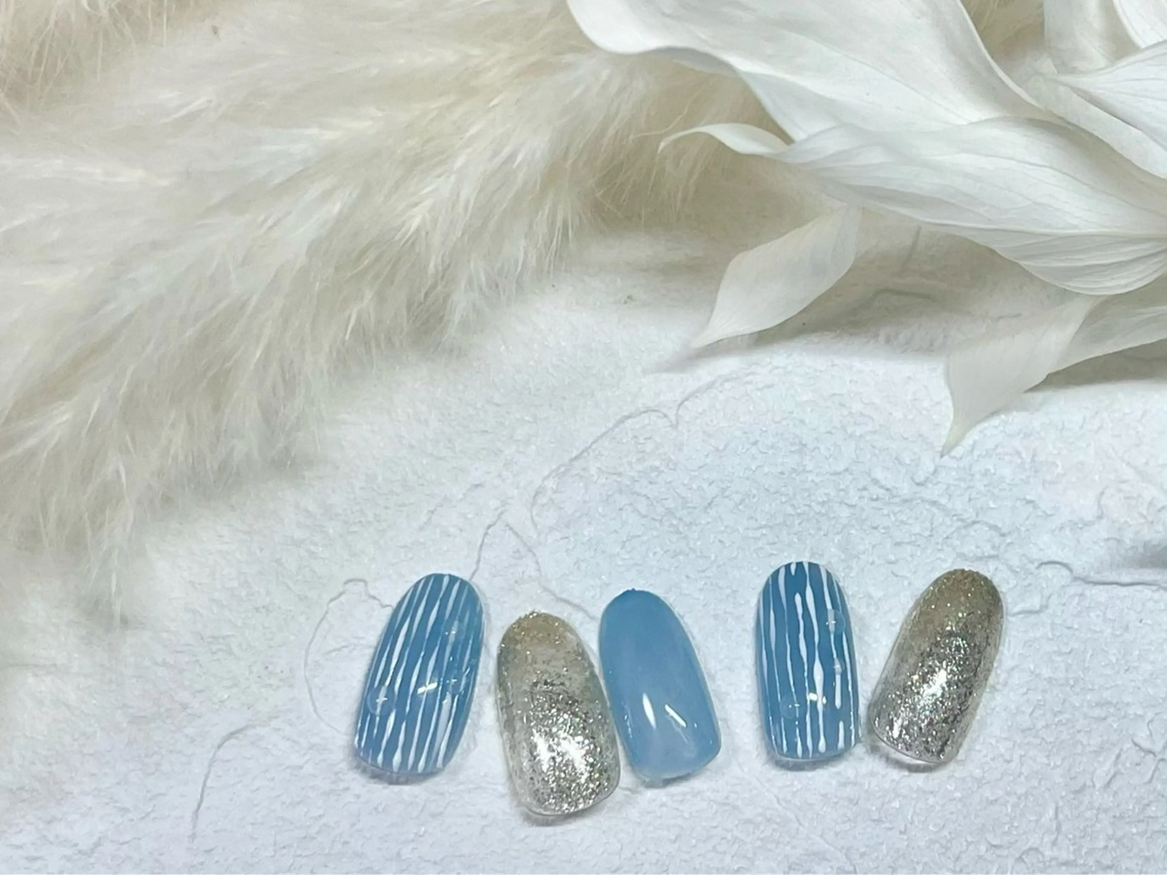 ネイル オーロラネイル フットネイル フレンチネイル ジェルネイル キラキラネイル kiki nail たまプラーザのネイルデザイン