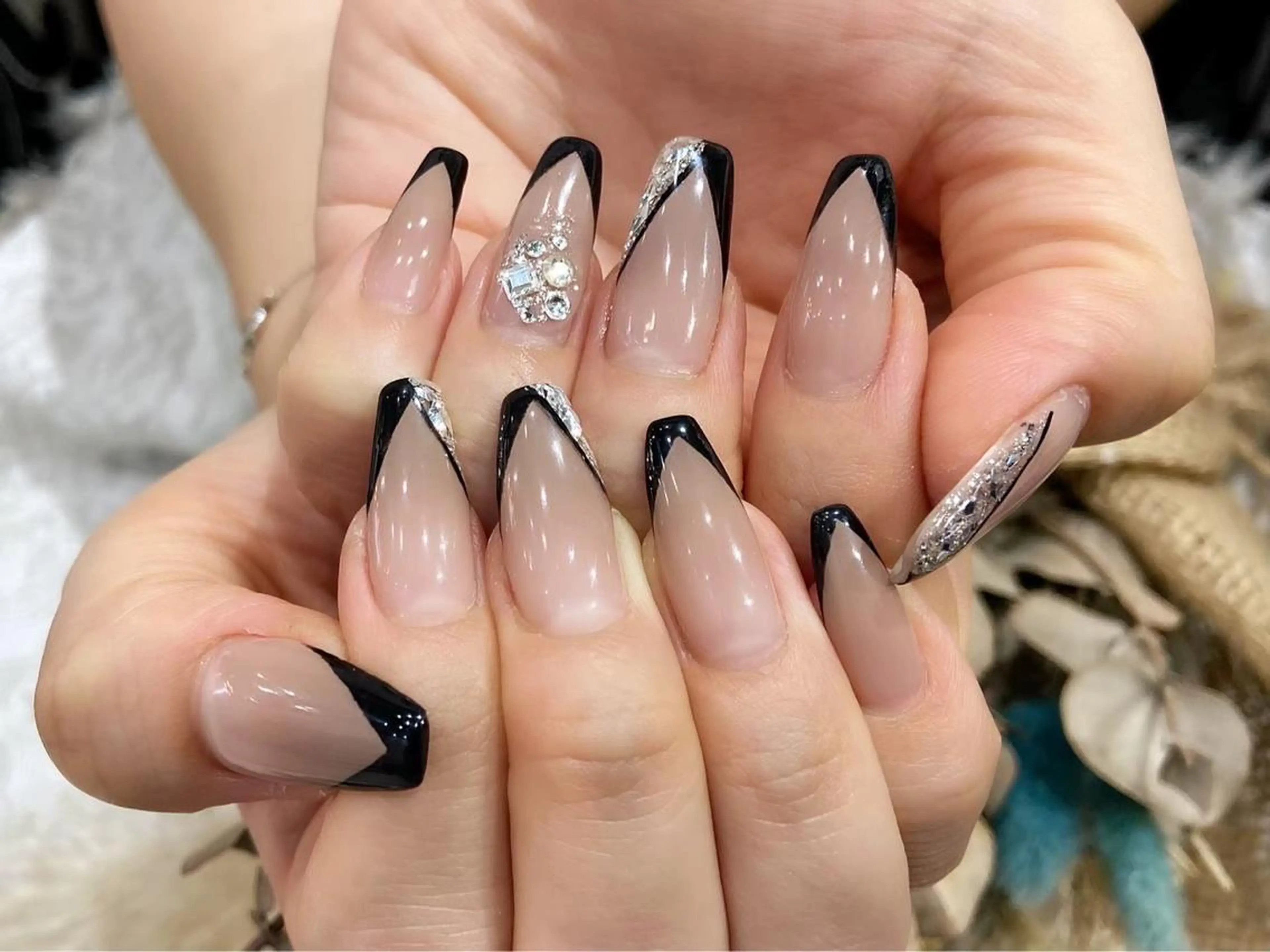 ネイル nailsalon Mirrorのネイルデザイン