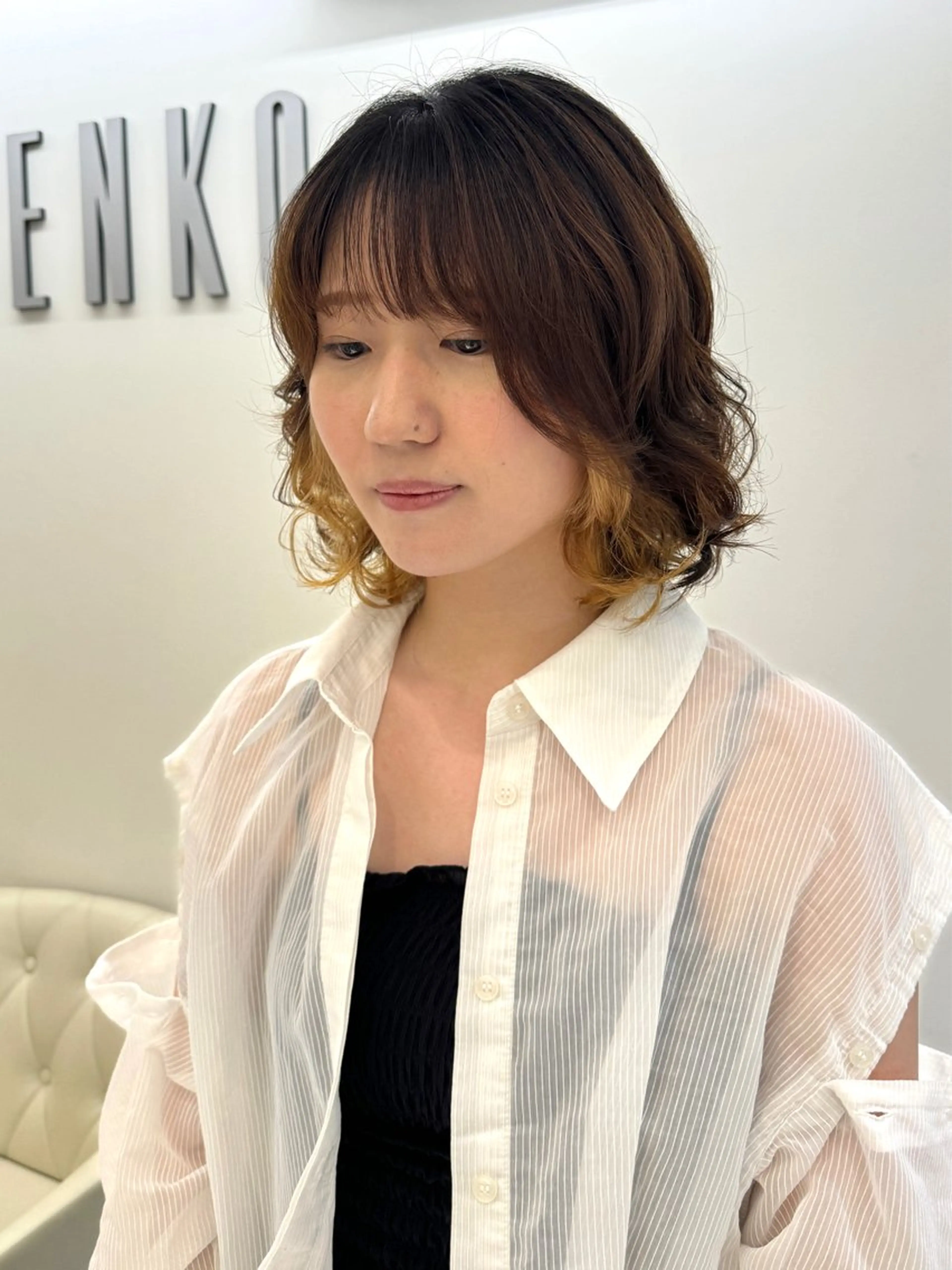 ミディアム パーマ ミディアムパーマ カット パーマ トリートメント コテ巻き風パーマ/ キミシマカイトのヘアスタイル