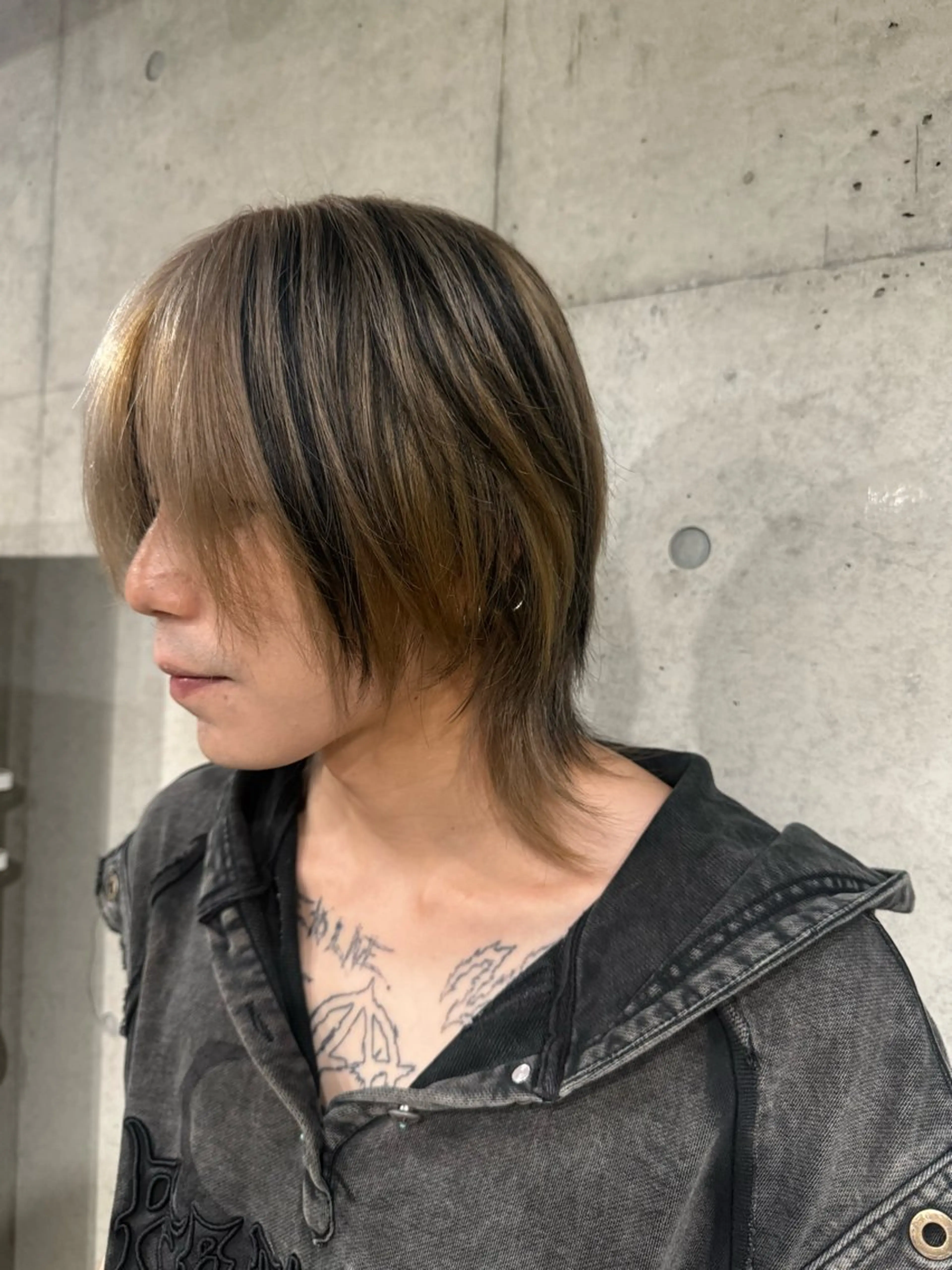 ミディアム カラー ブリーチ デザインカラー ヘアカラー ii所属・ハイトーンカラー /代々木【あまね】のヘアスタイル