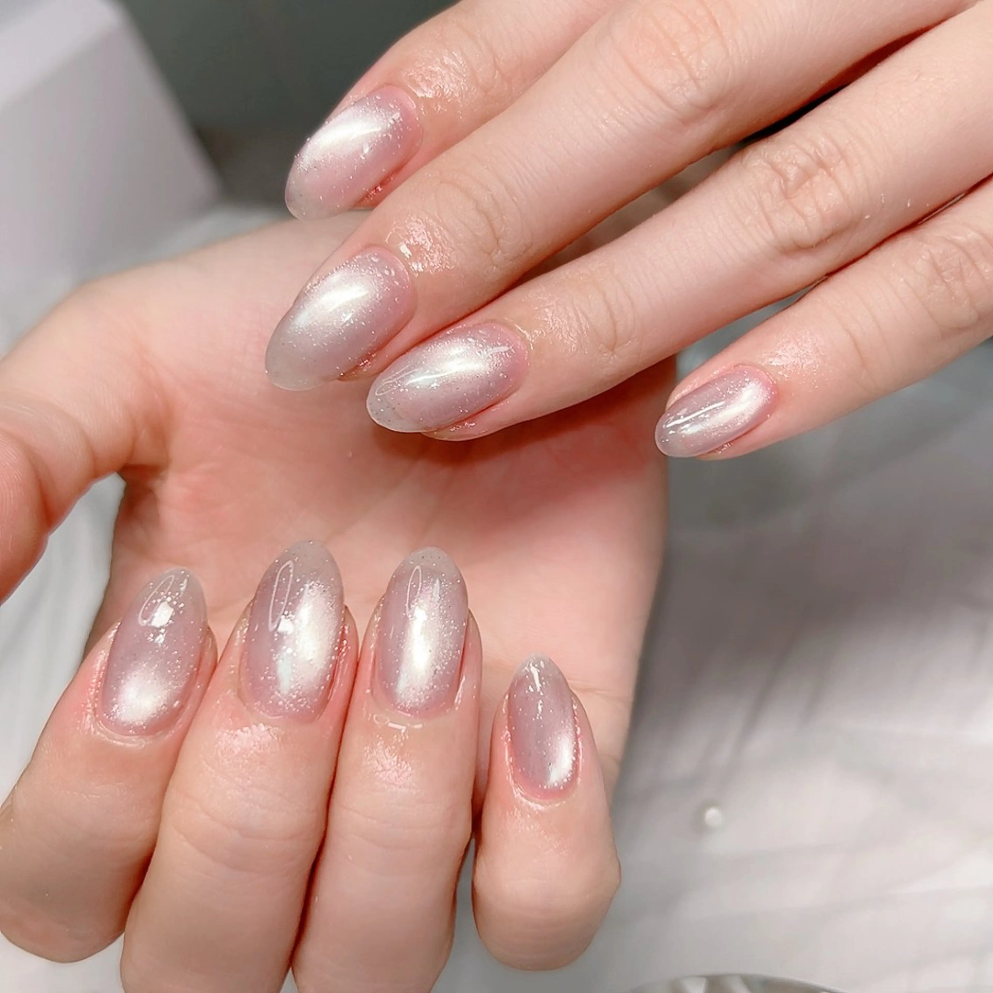 ネイル オーロラネイル ミラーネイル オフィスネイル ワンカラーネイル シンプルネイル ハンドネイル Cute Tips nailのネイルデザイン