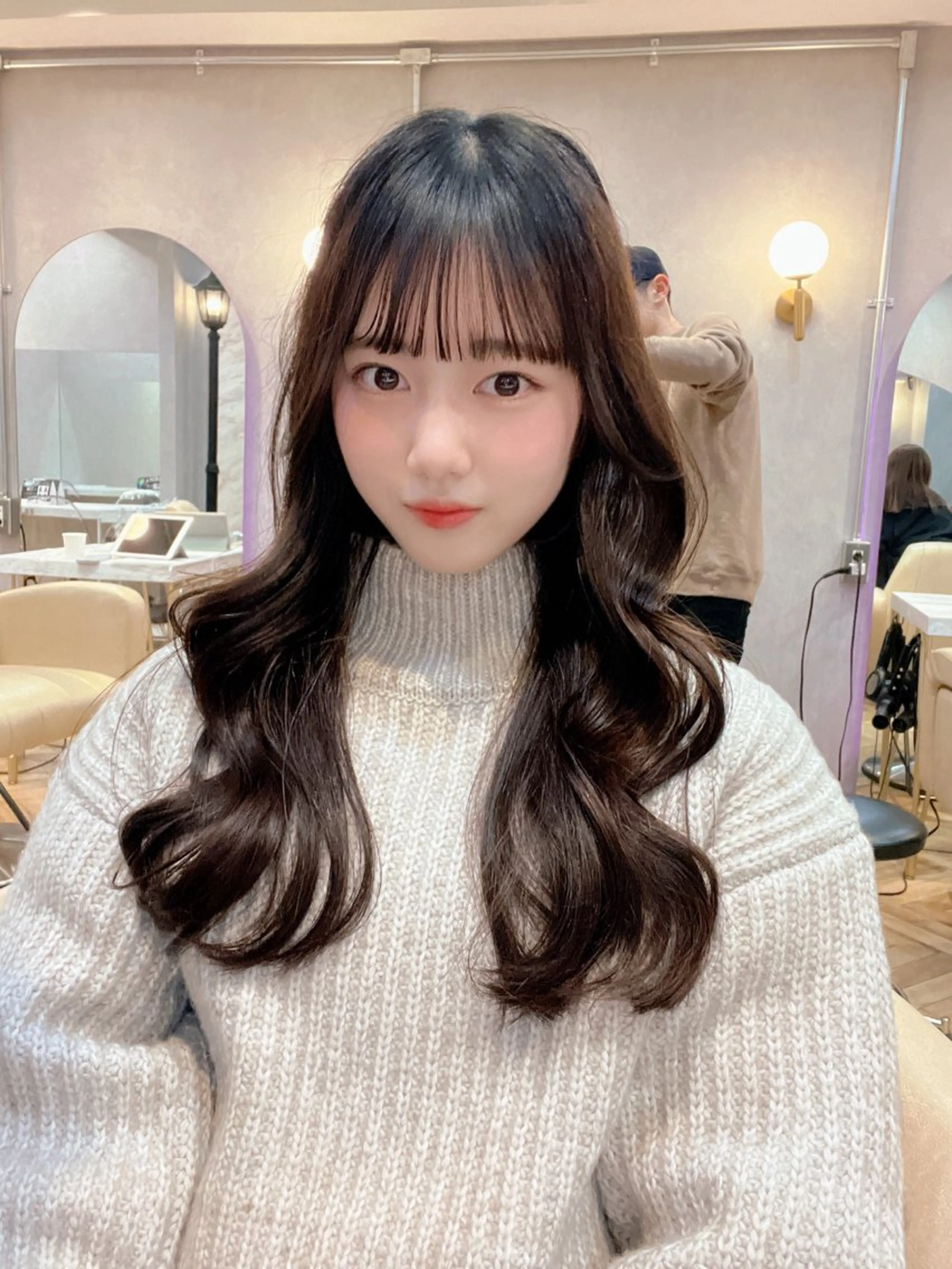 ロング カラー パーマ 顔周りカット 韓国風ヘア ロング 小顔カット ニュアンスパーマ カット ヘアカラー トリートメント 平川 友理/韓国ヘア💘のヘアスタイル
