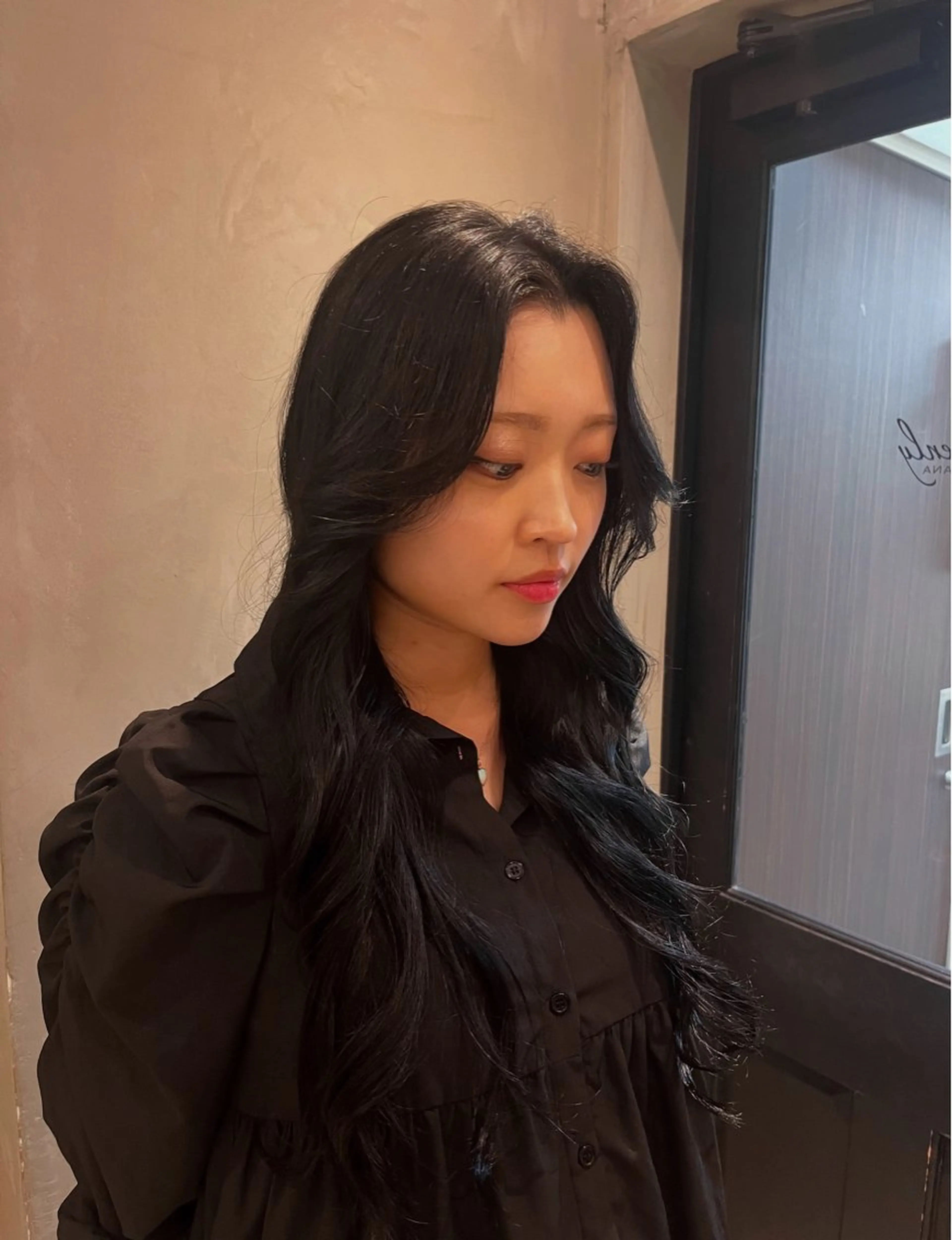 ロング カラー ヘアアレンジ 黒髪 ブルーカラー ブルーブラック 透明感カラー SAYA 透明感カラー/ヘアメのヘアスタイル
